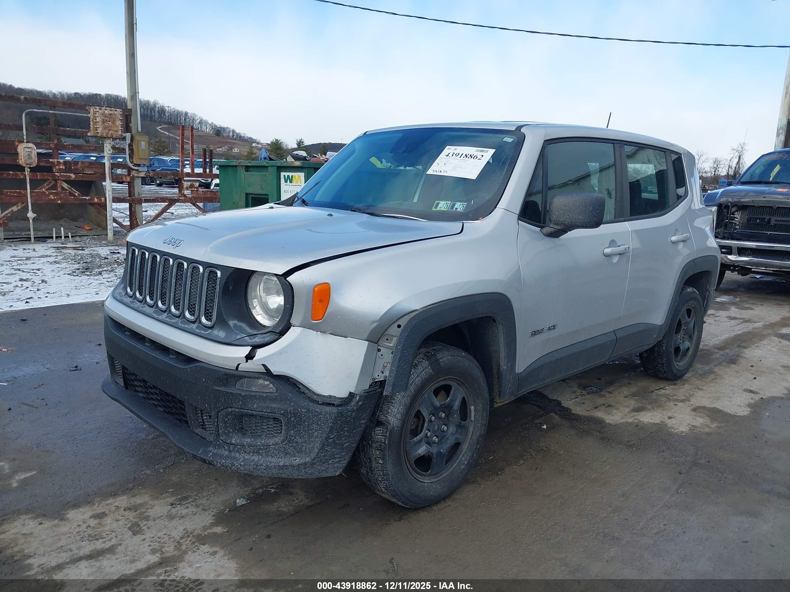 JEEP RENEGADE image 6