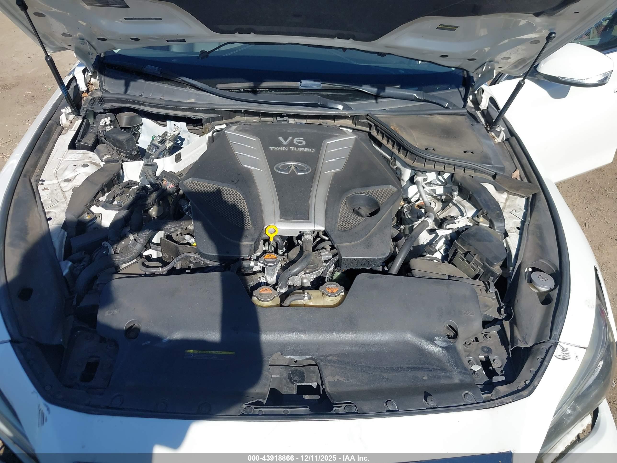 INFINITI Q50 image 10
