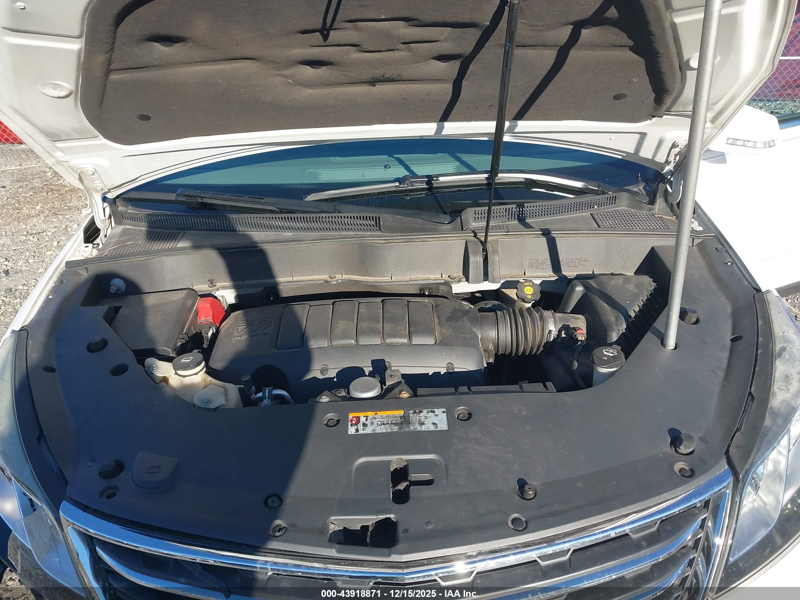 CHEVROLET TRAVERSE image 10