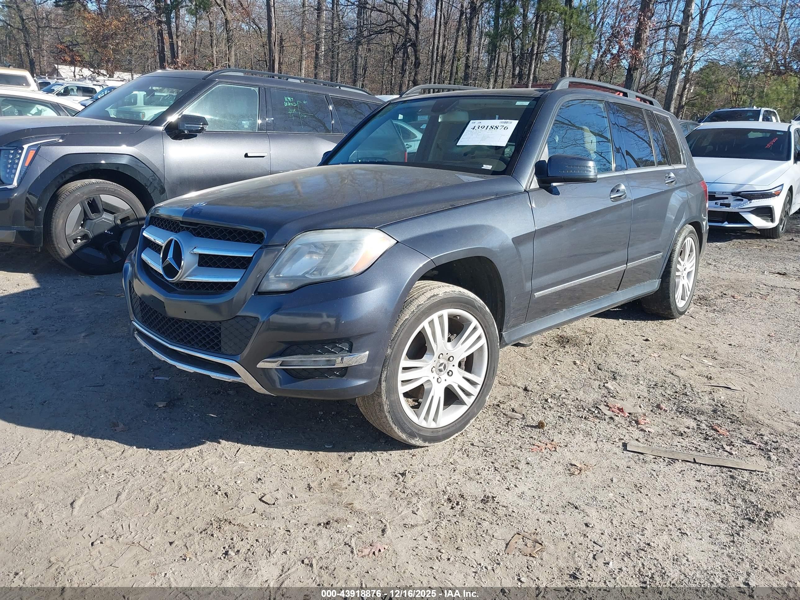 MERCEDES-BENZ GLK image 2