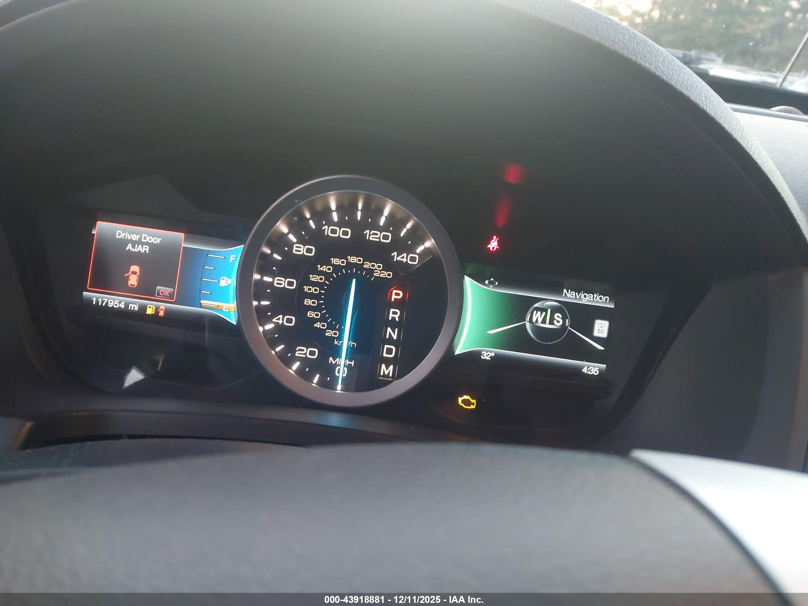 FORD EXPLORER image 7