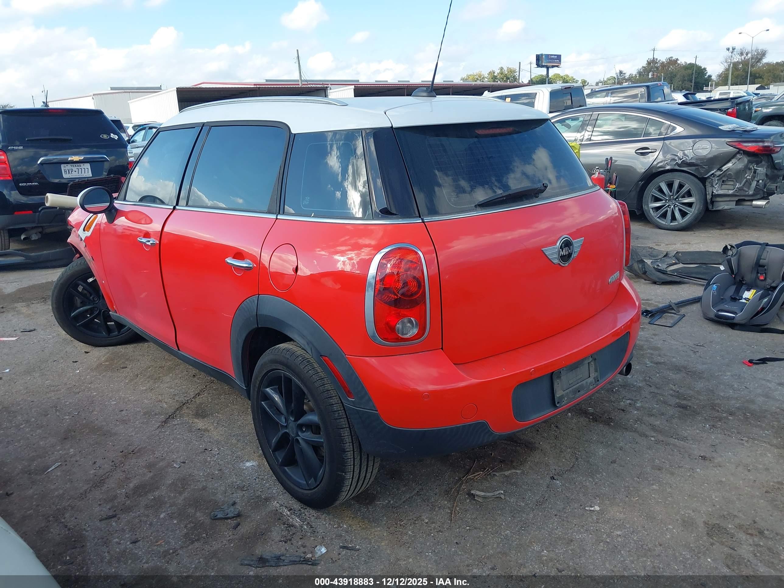 MINI COOPER image 3