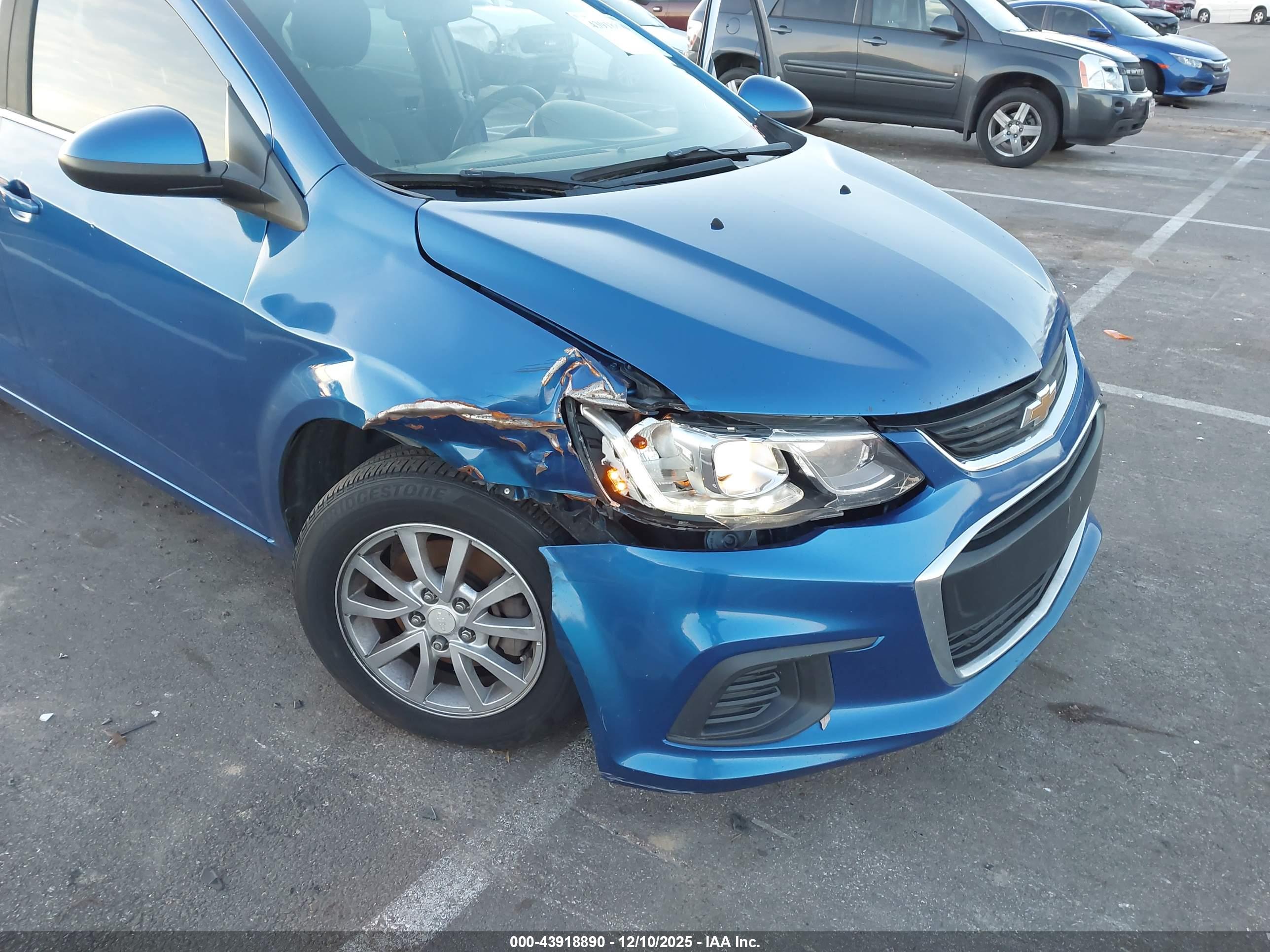 CHEVROLET SONIC image 6