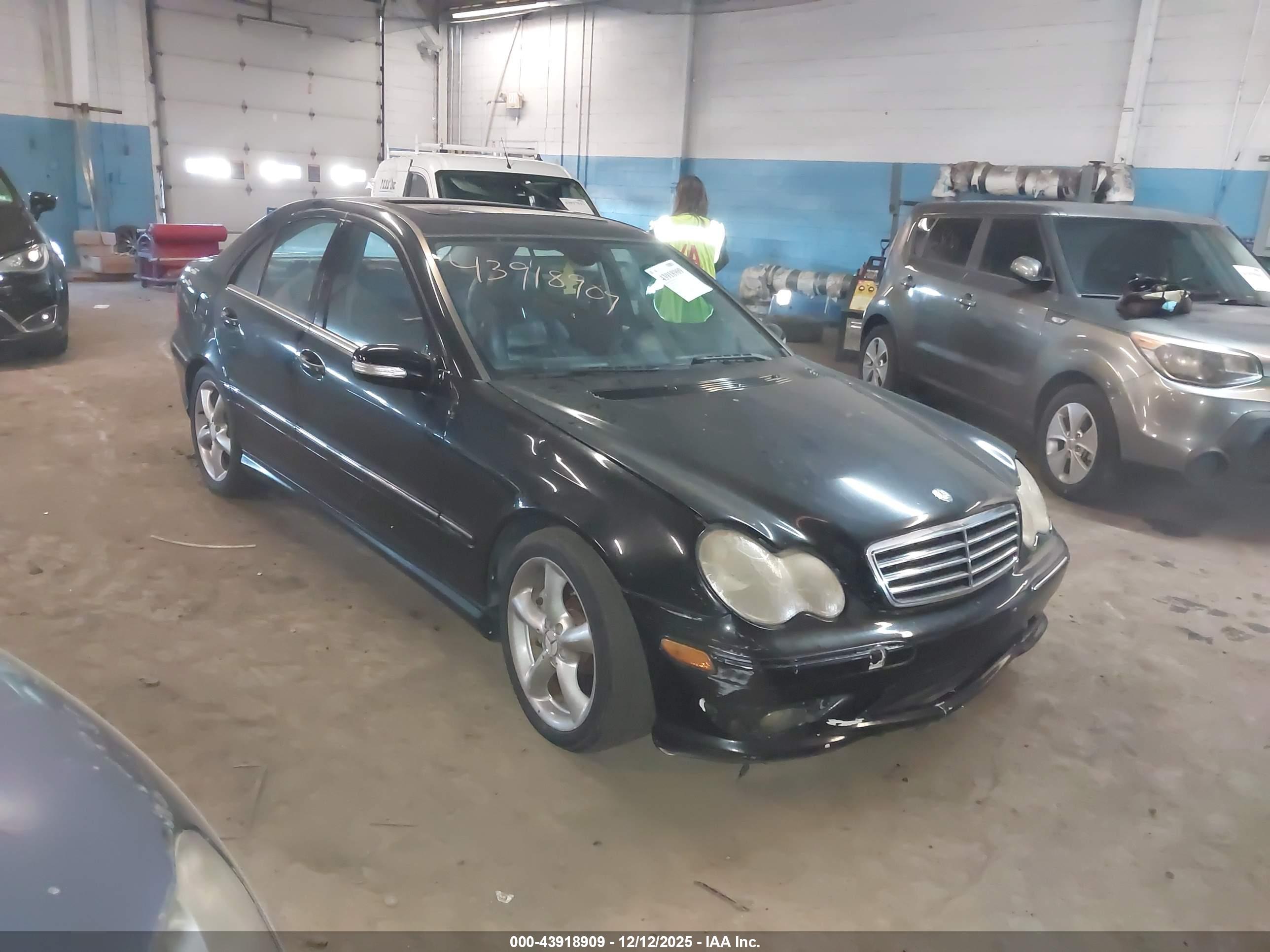MERCEDES-BENZ C image 6