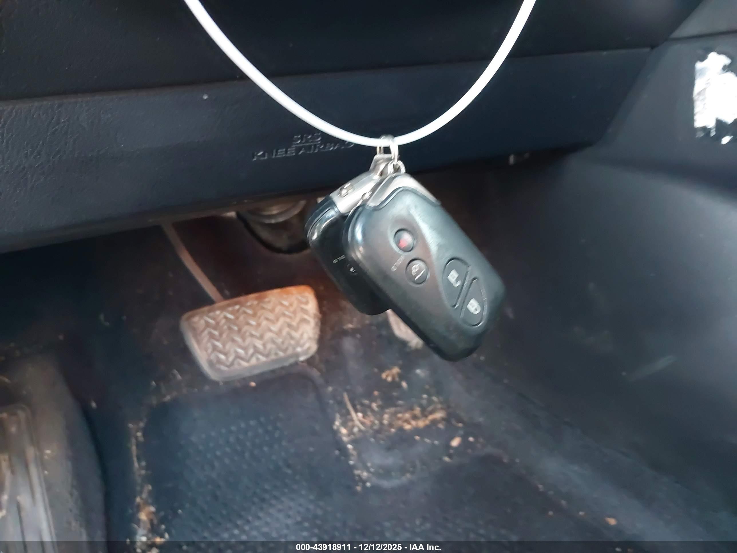 LEXUS RX image 11