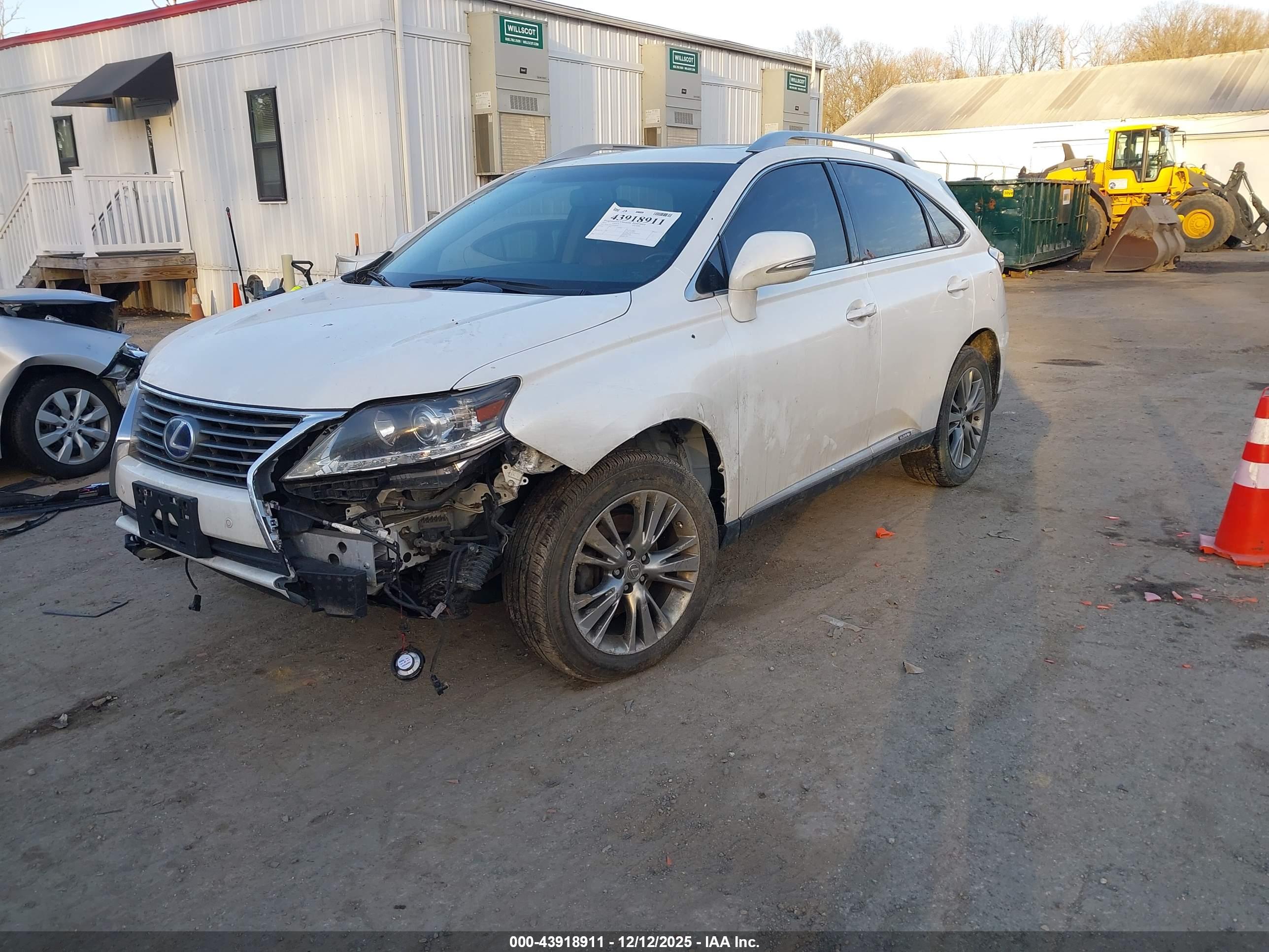 LEXUS RX image 2