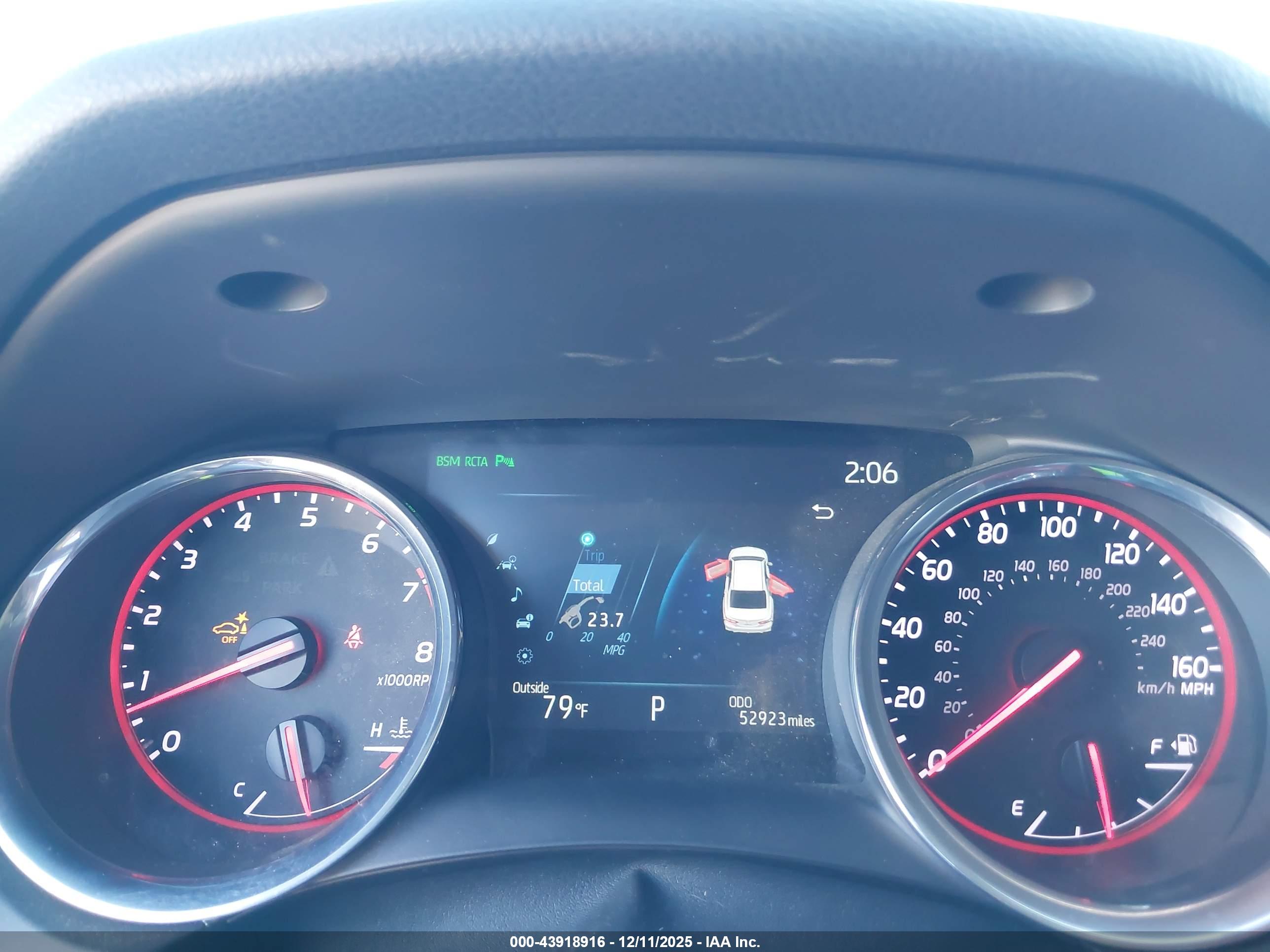 TOYOTA CAMRY image 7