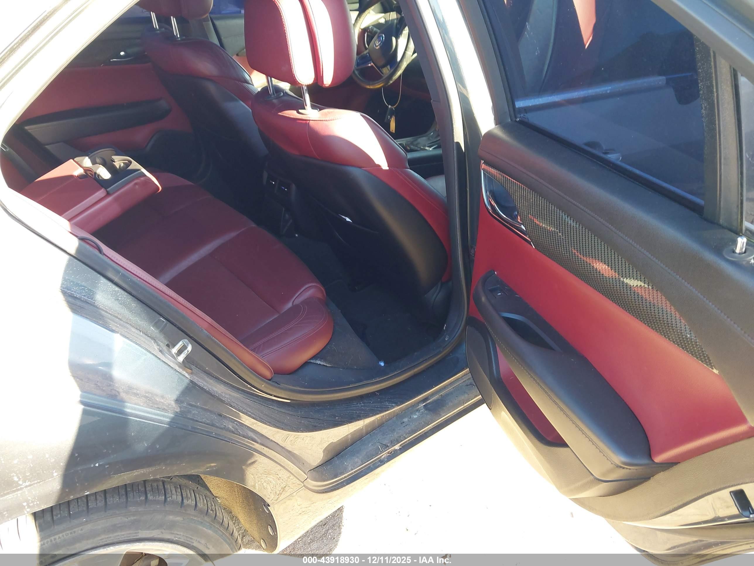 CADILLAC ATS image 8