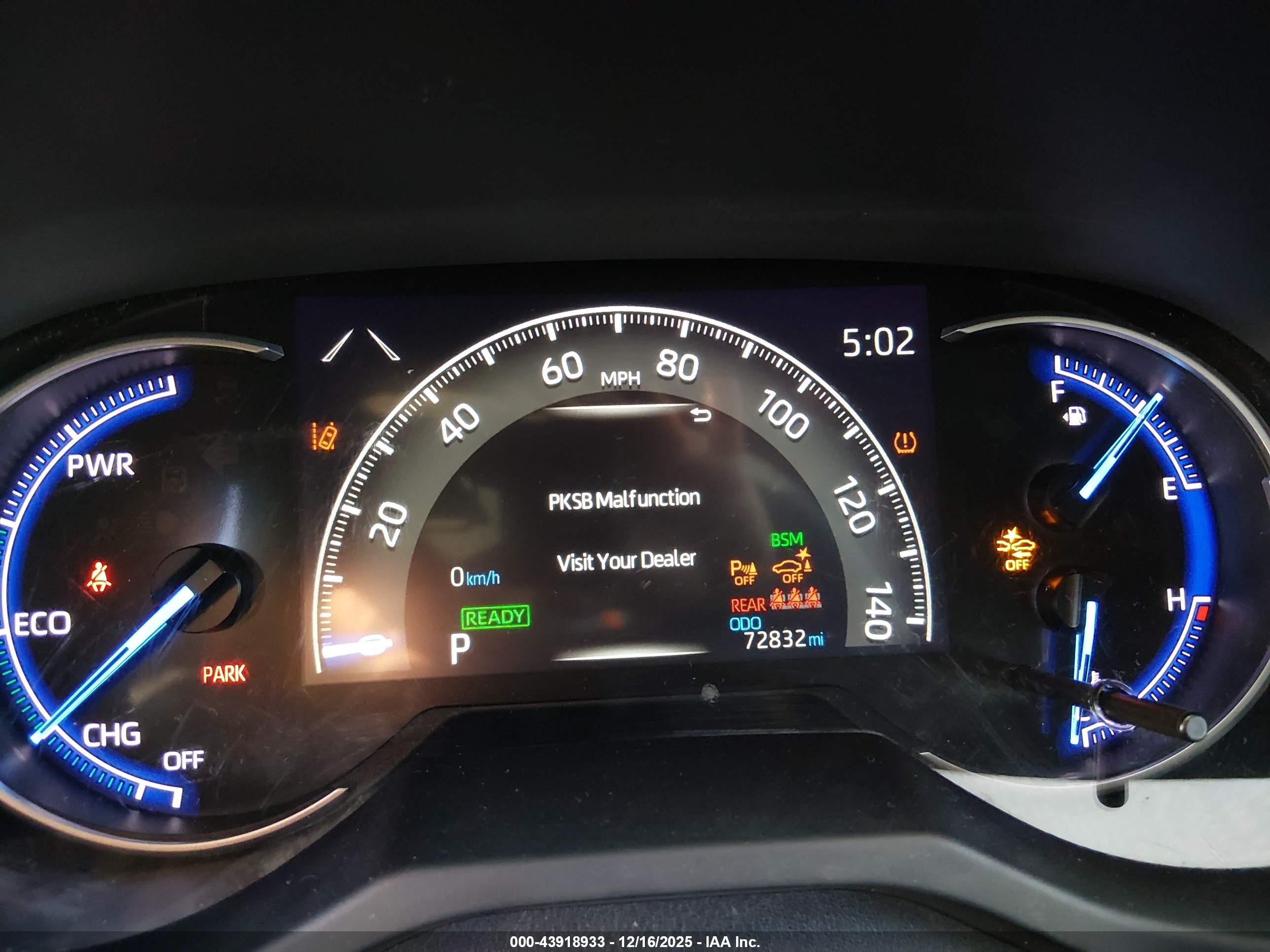 TOYOTA RAV4 image 7