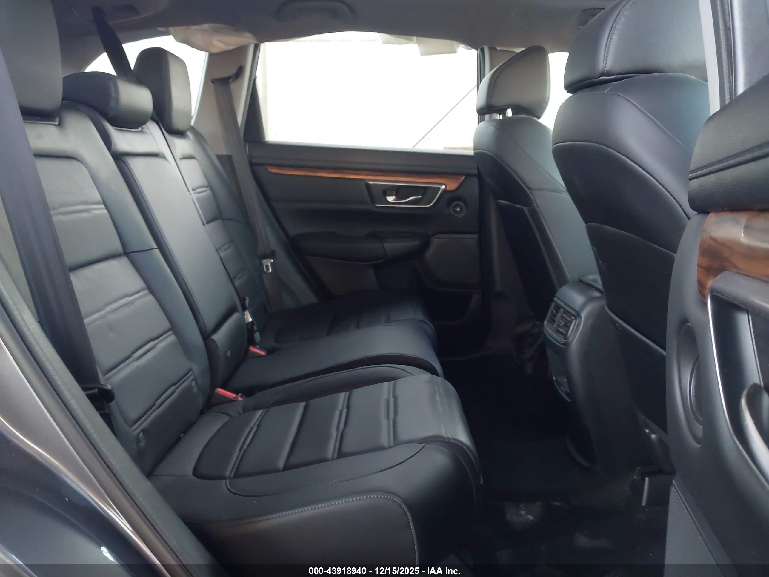 HONDA CR-V image 8