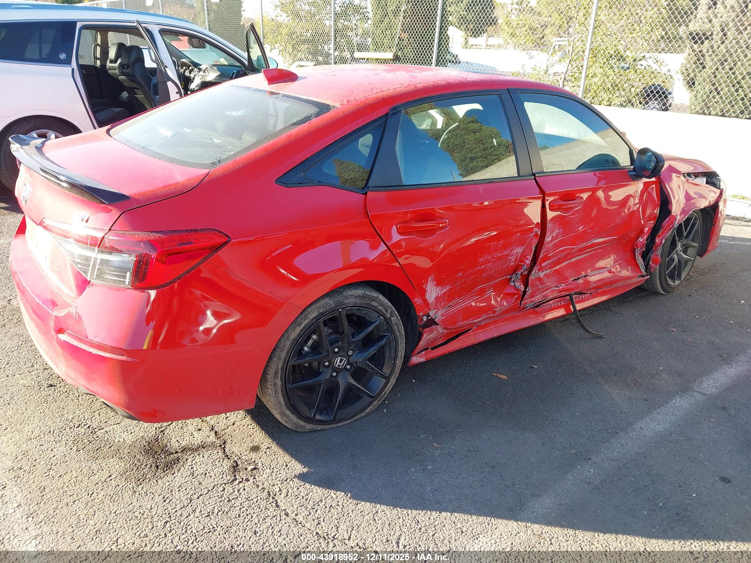 HONDA CIVIC image 4