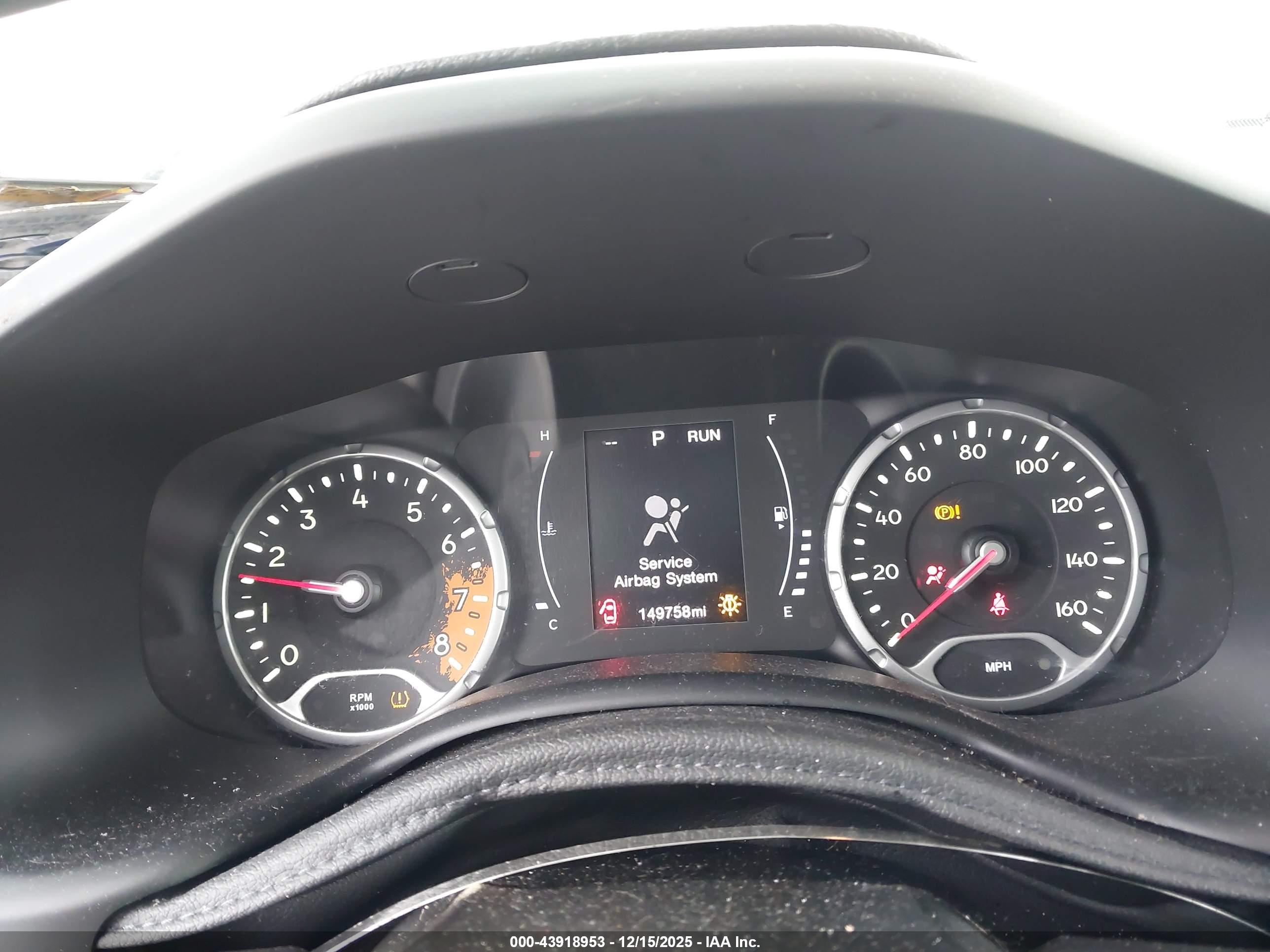 JEEP RENEGADE image 7