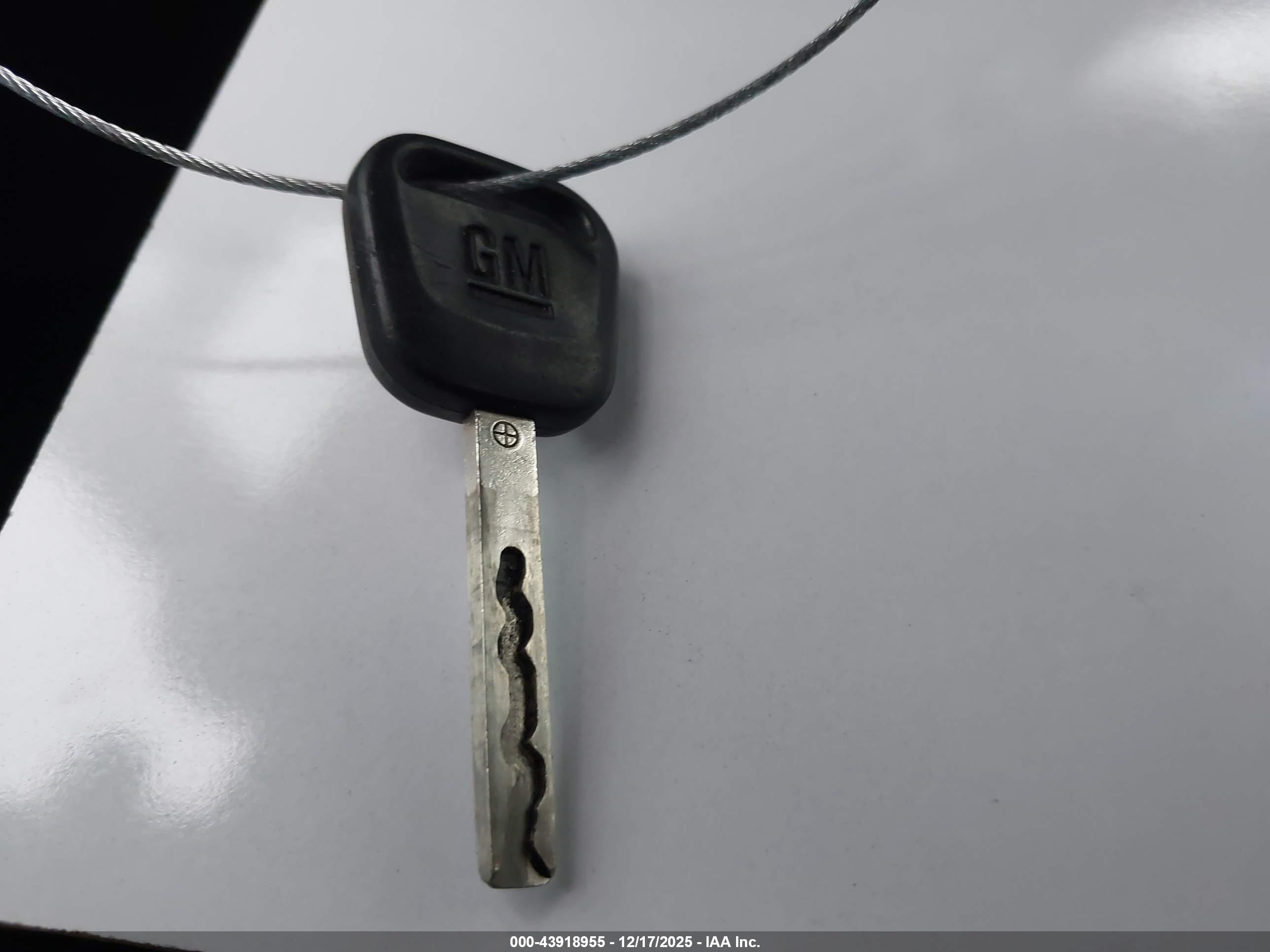 CHEVROLET EXPRESS image 11