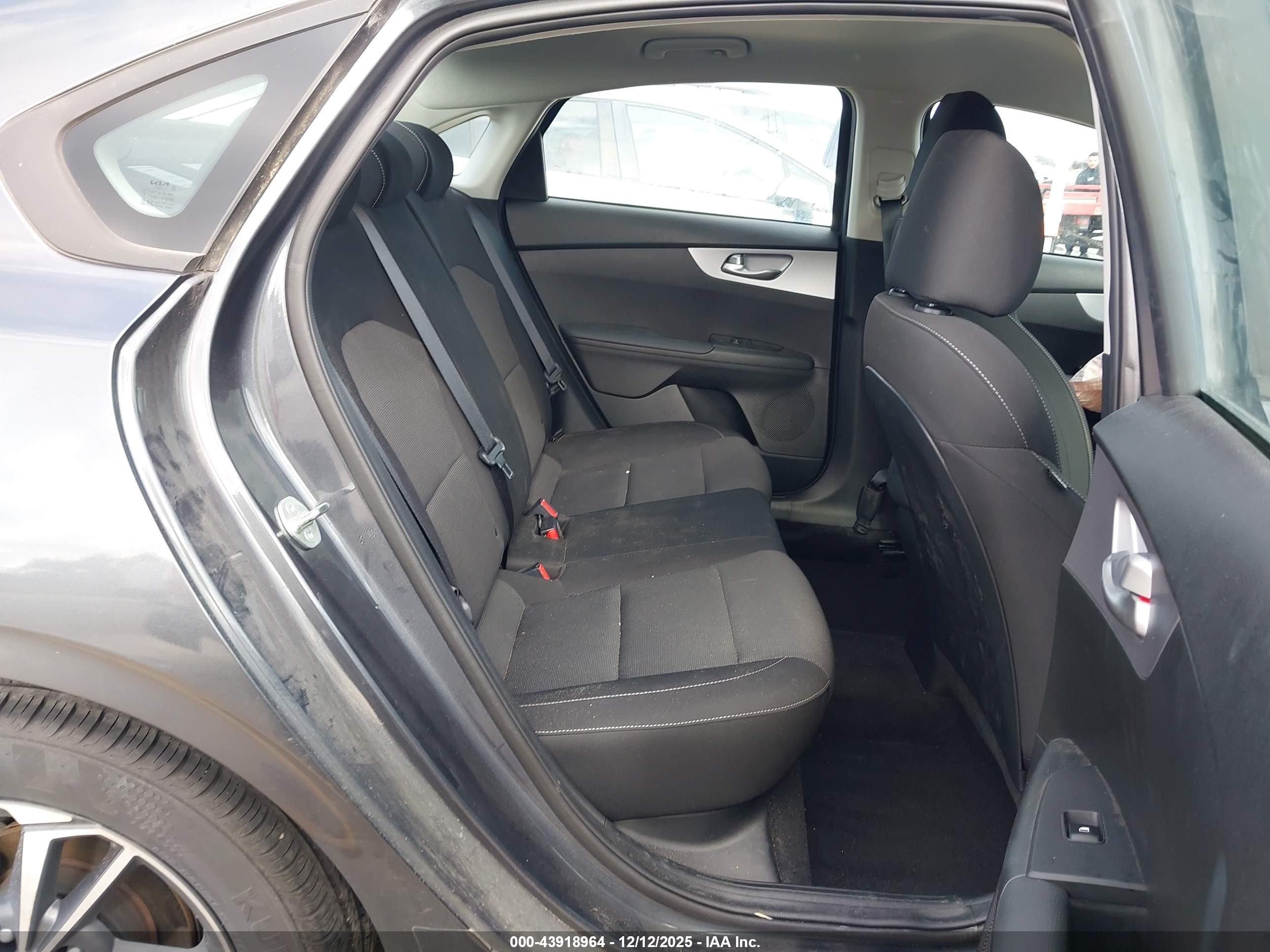 KIA FORTE image 8