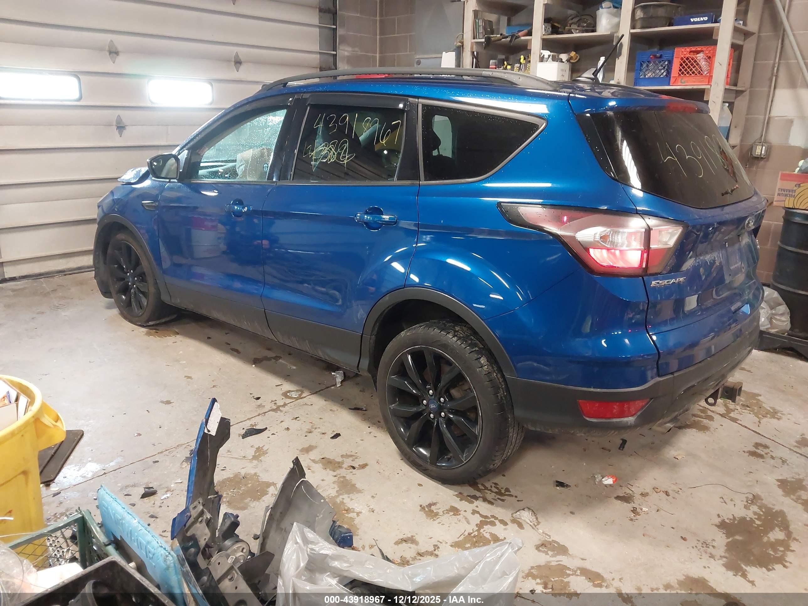 FORD ESCAPE image 3