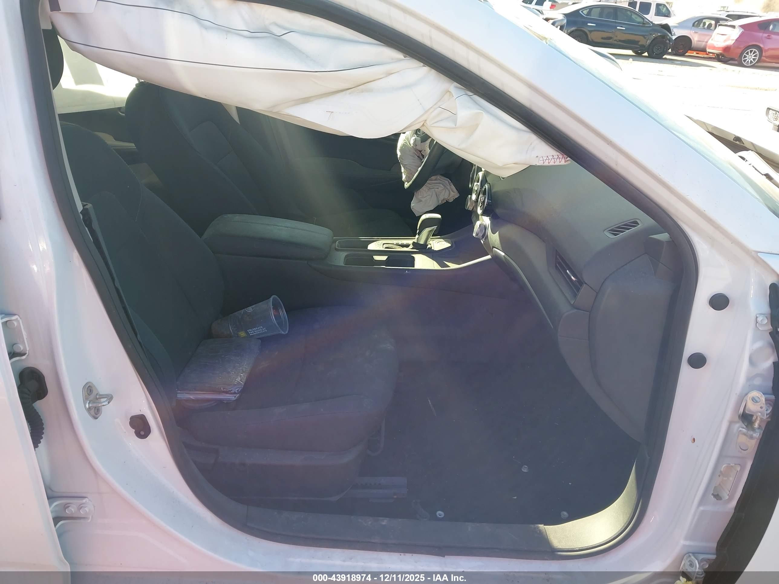 NISSAN SENTRA image 5