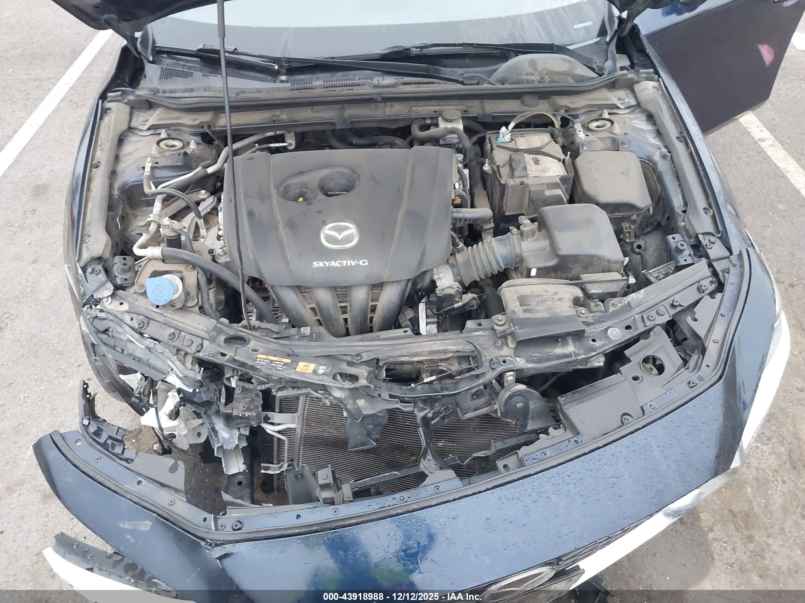 MAZDA MAZDA3 image 10