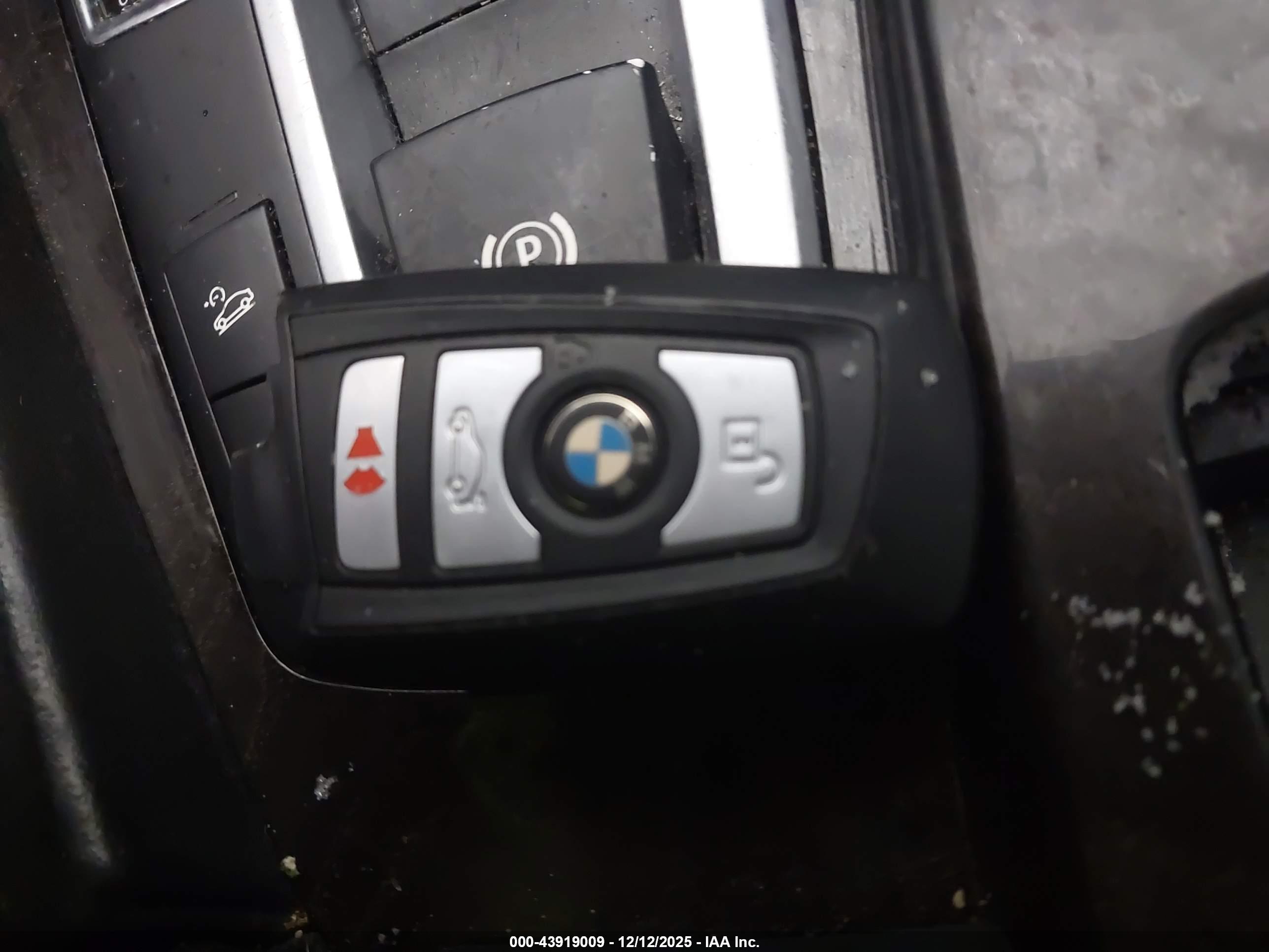 BMW 528I image 11