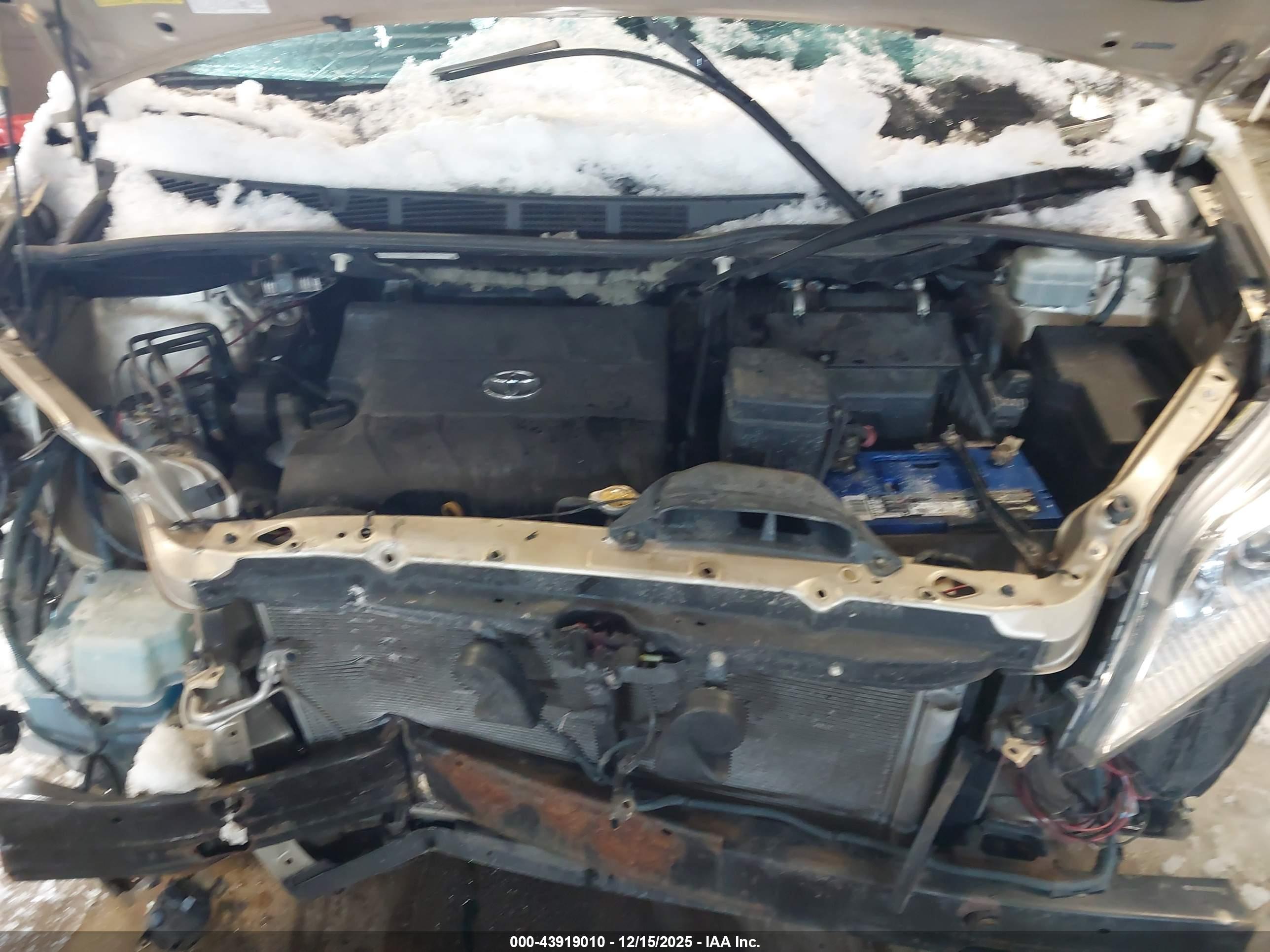 TOYOTA SIENNA image 10