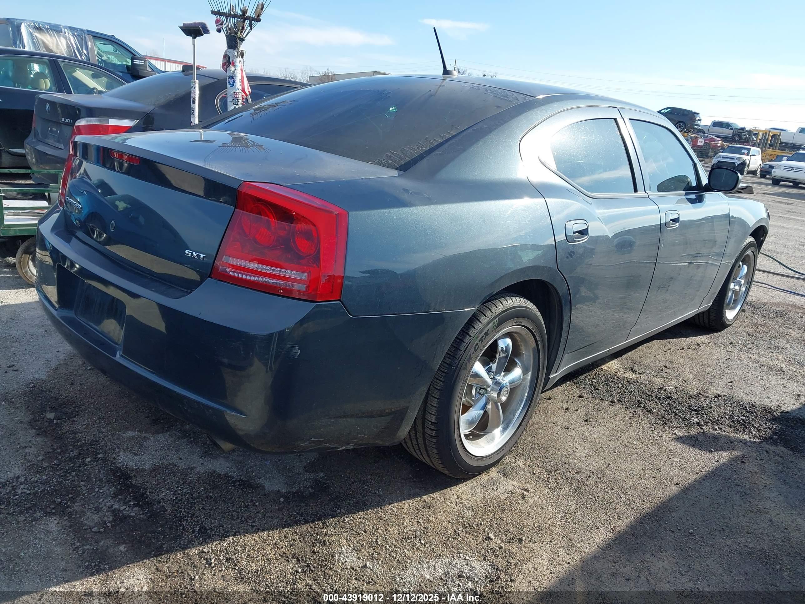 DODGE CHARGER image 4