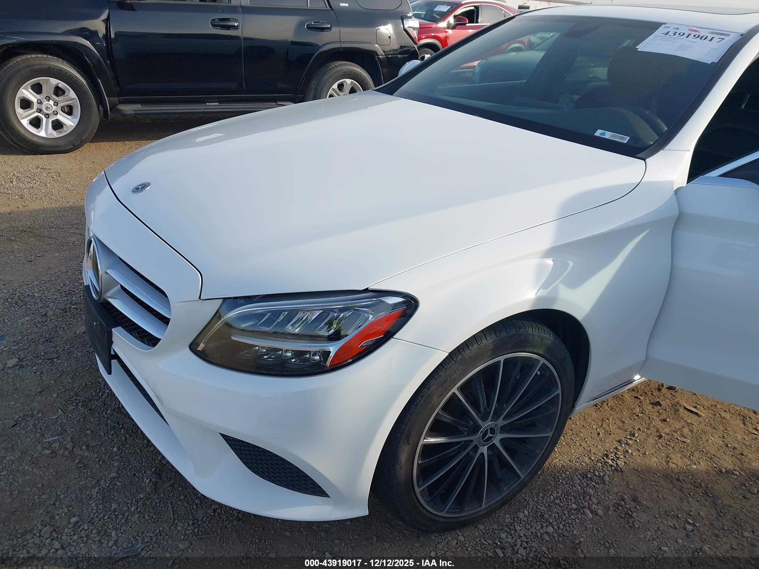 MERCEDES-BENZ C image 6