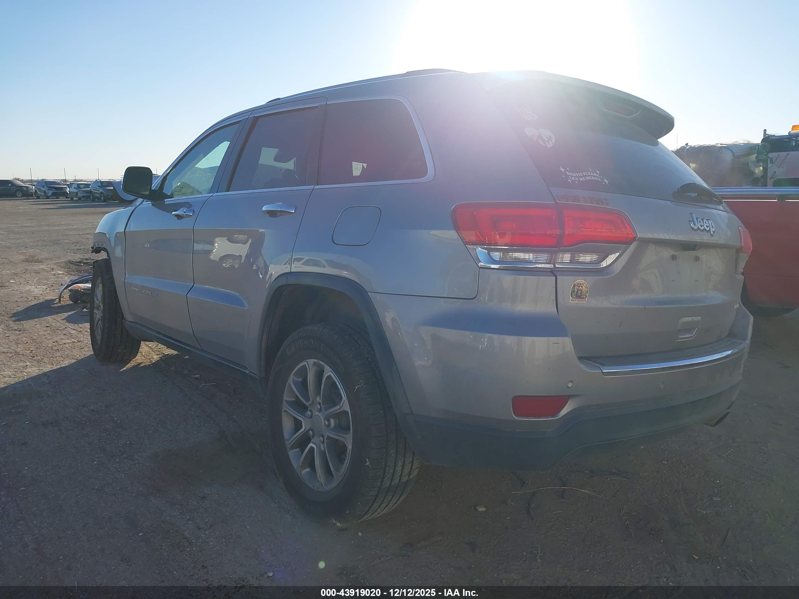 JEEP GRAND image 3