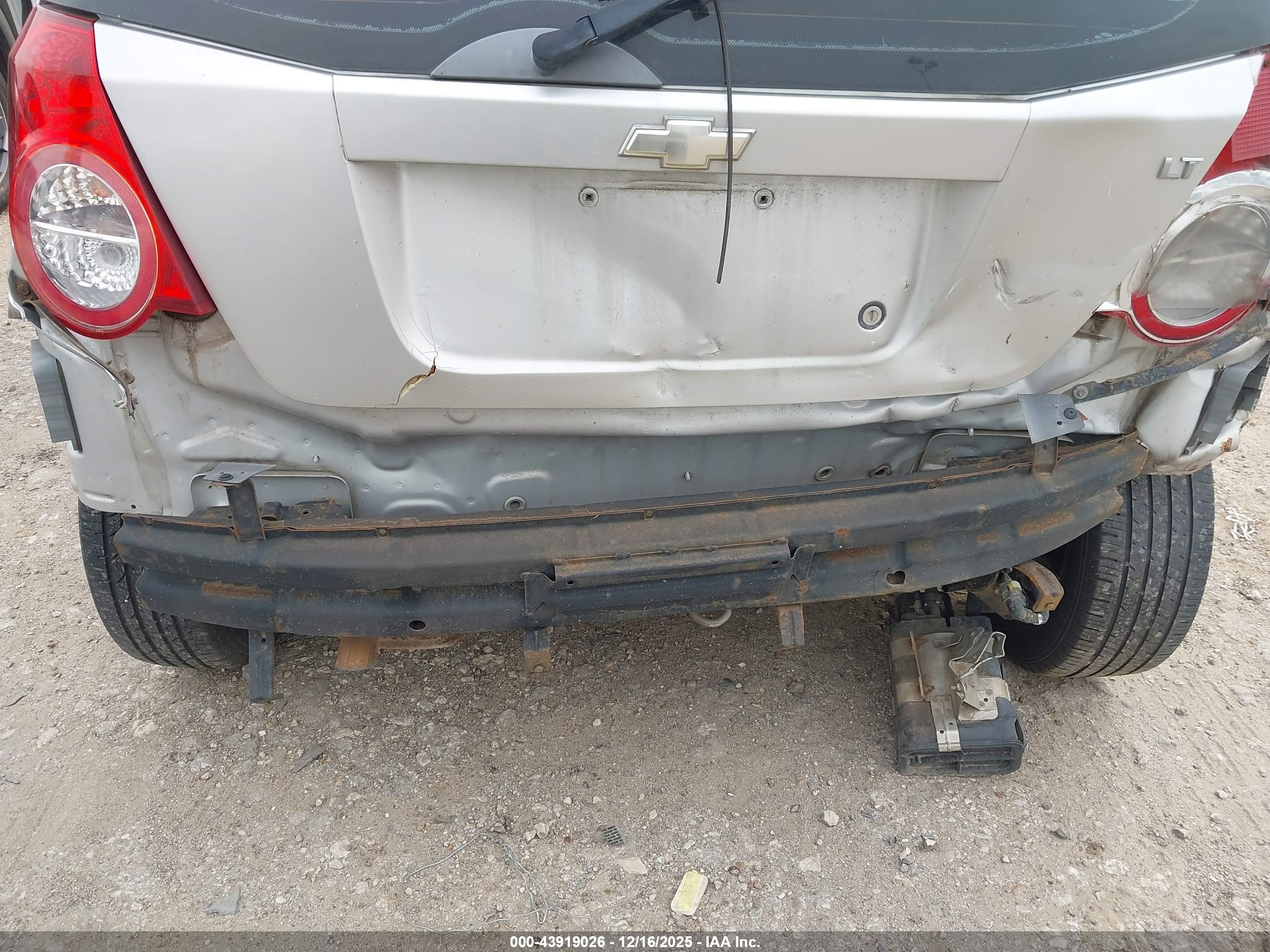 CHEVROLET AVEO image 6