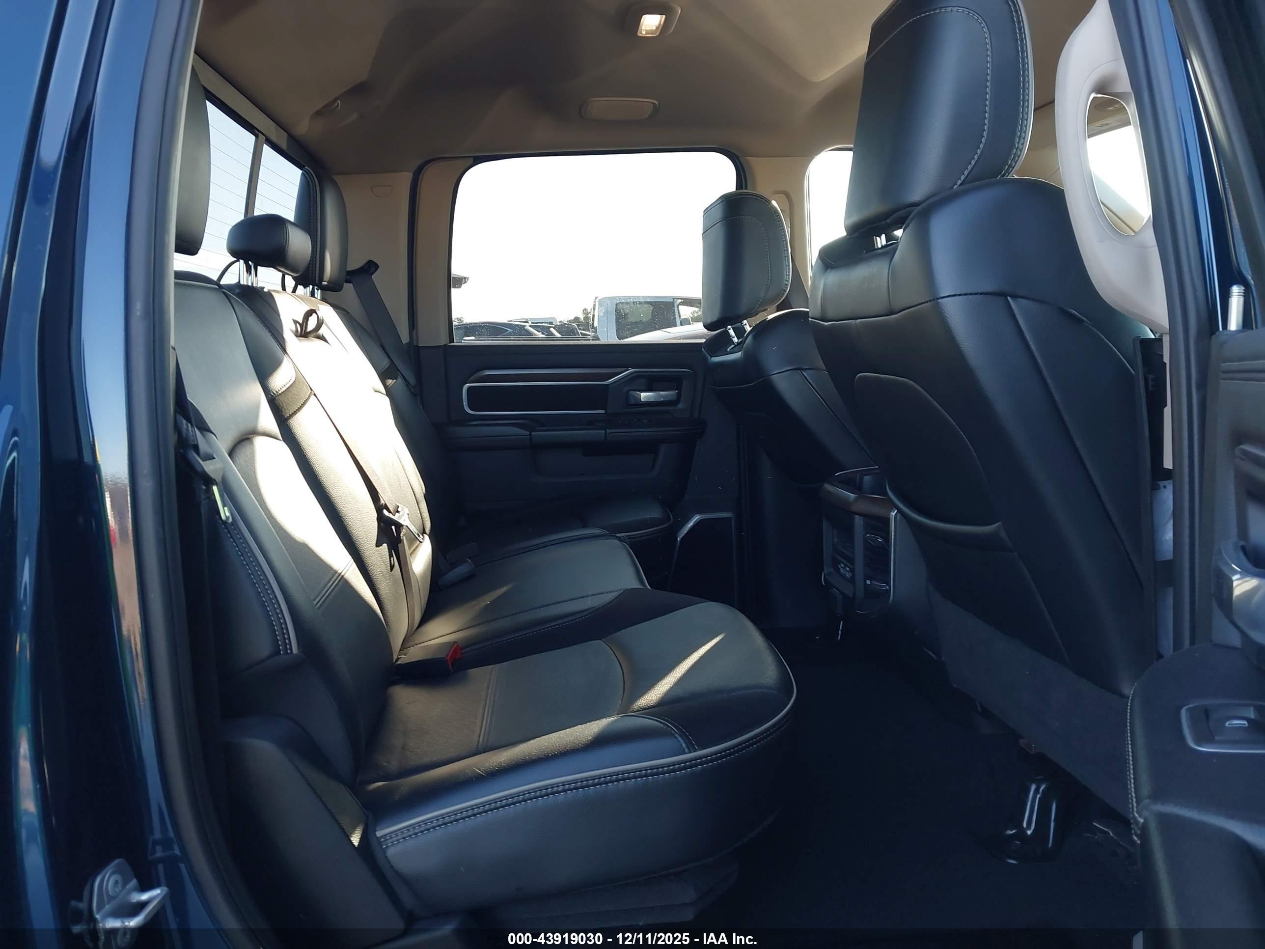 RAM 2500 image 8