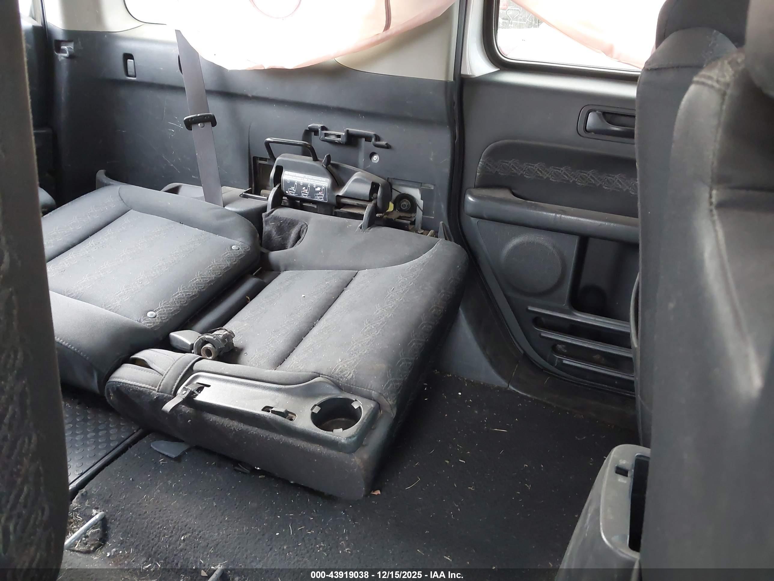 HONDA ELEMENT image 8