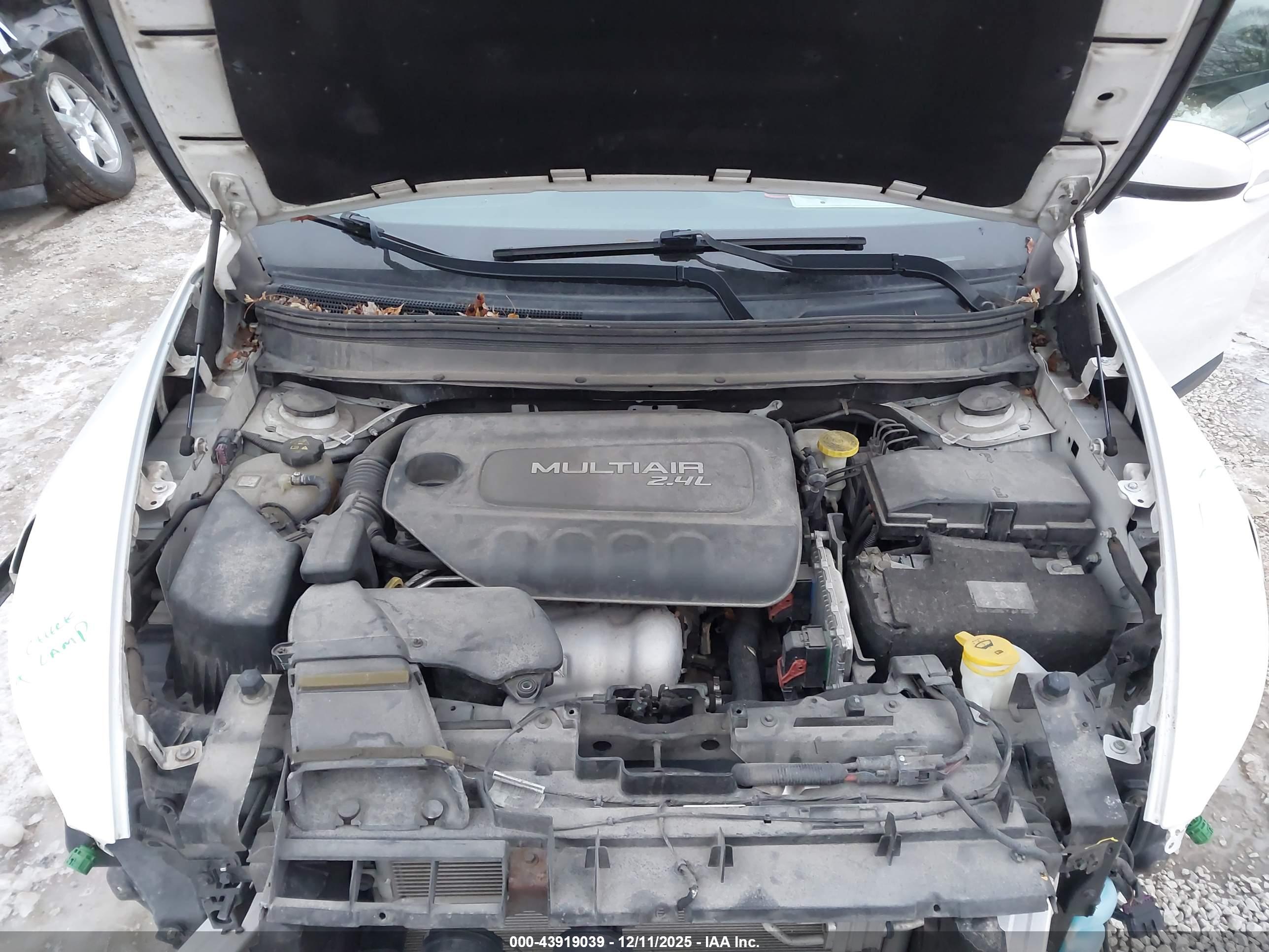 JEEP CHEROKEE image 10