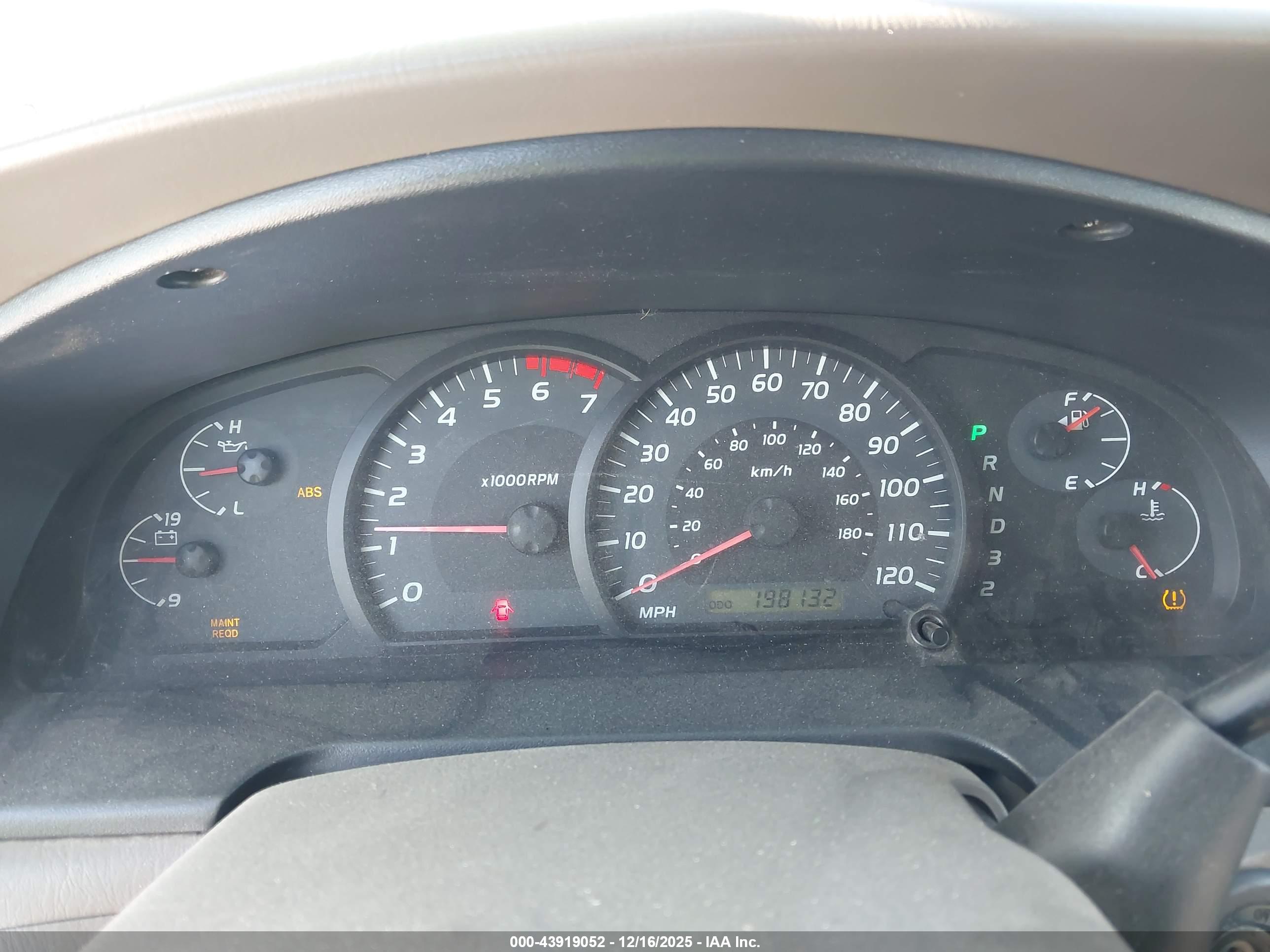 TOYOTA TUNDRA image 7
