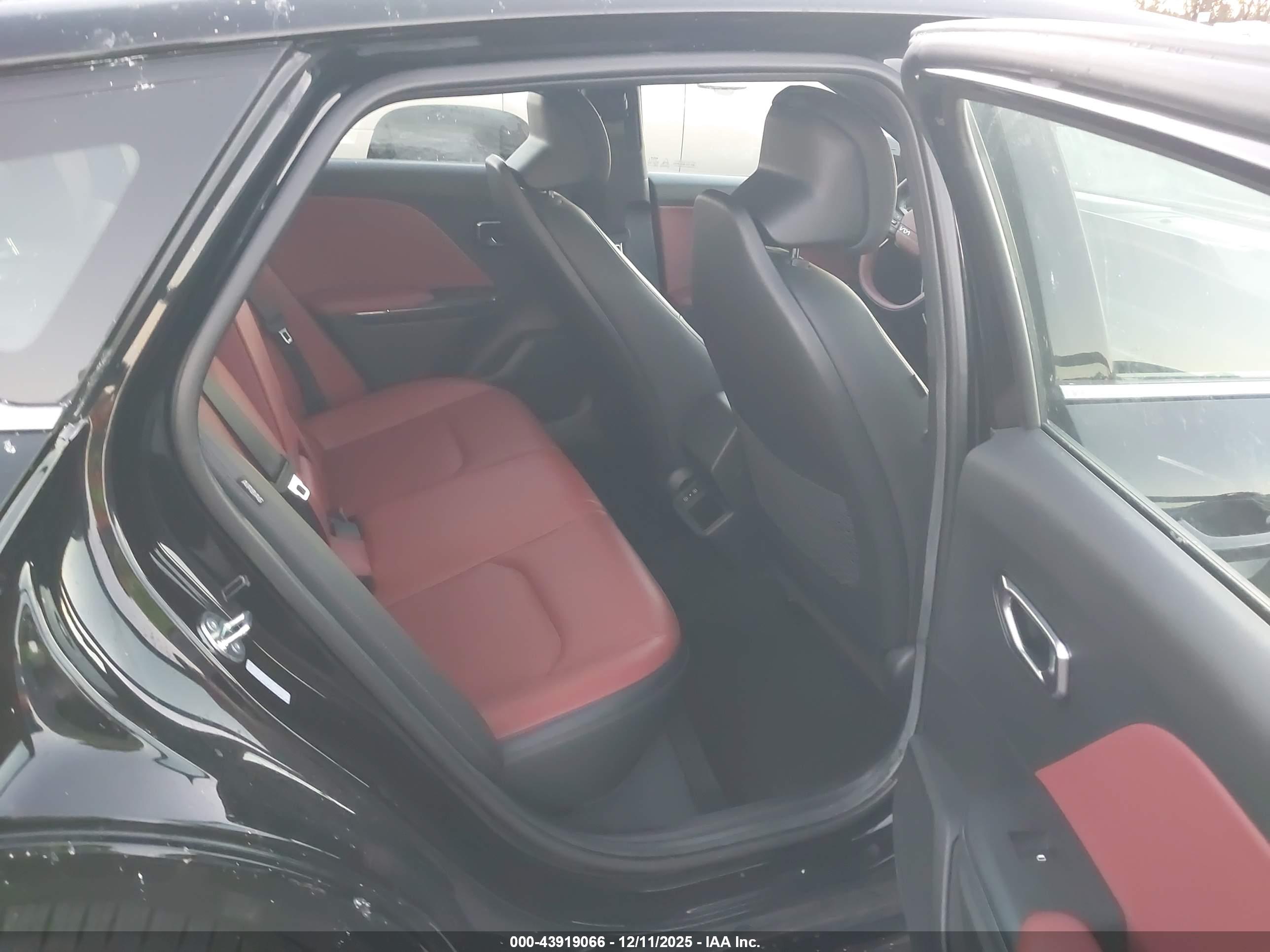 KIA K4 image 8