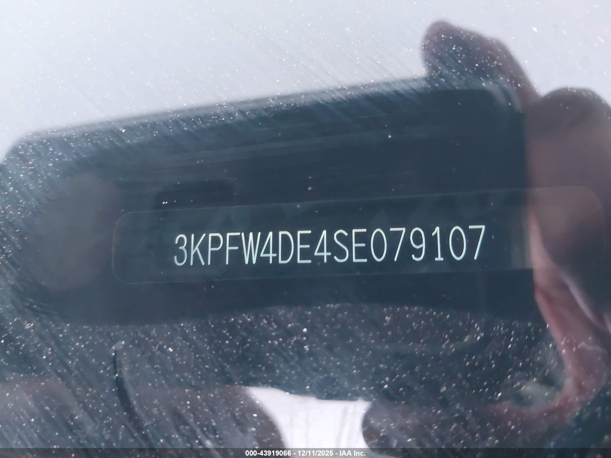 KIA K4 image 9