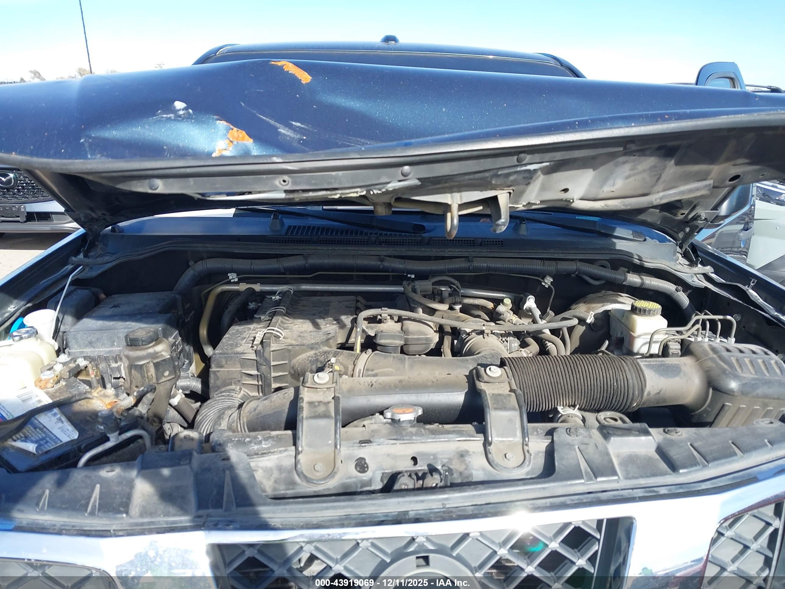 NISSAN FRONTIER image 10