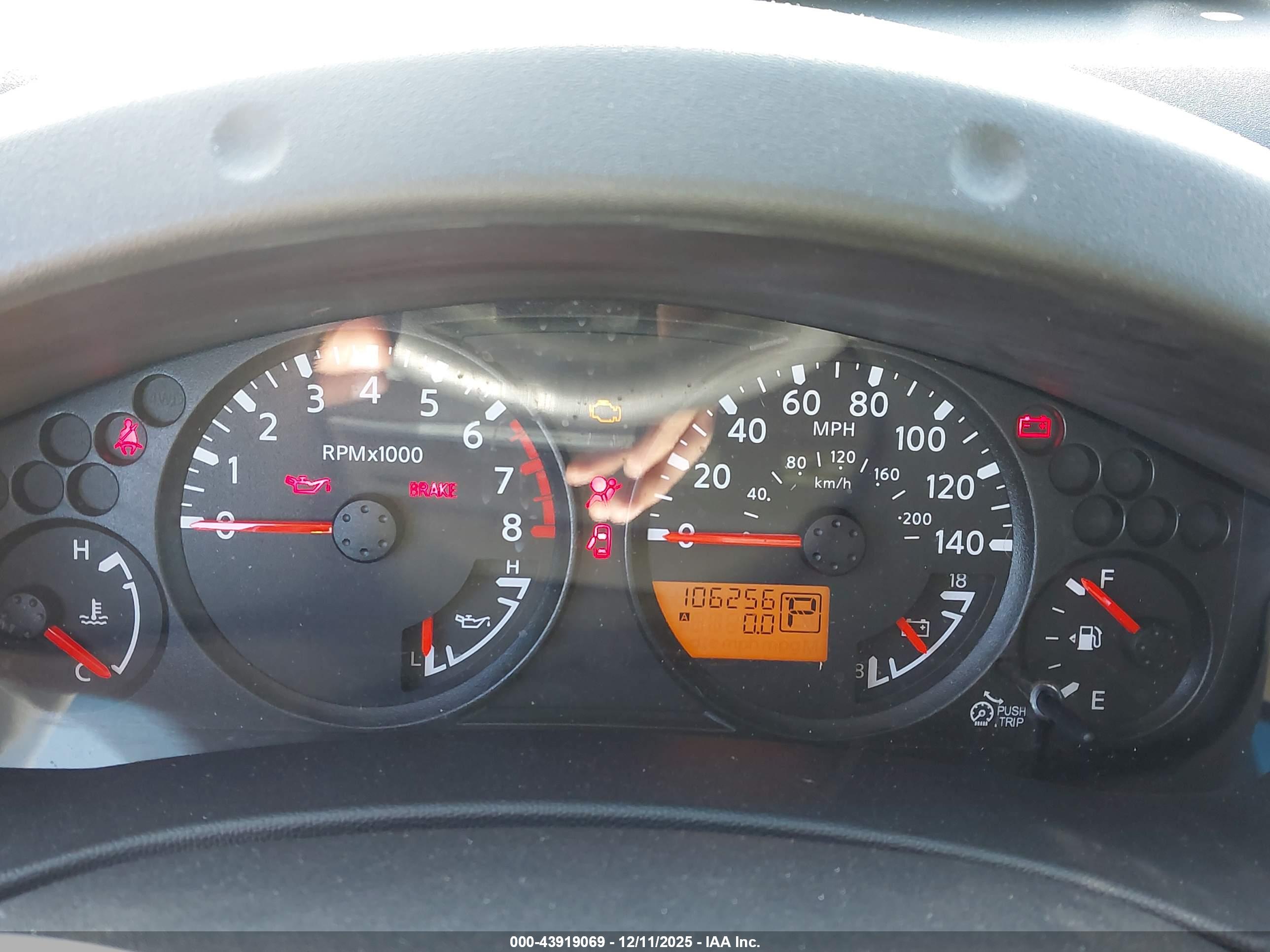 NISSAN FRONTIER image 7