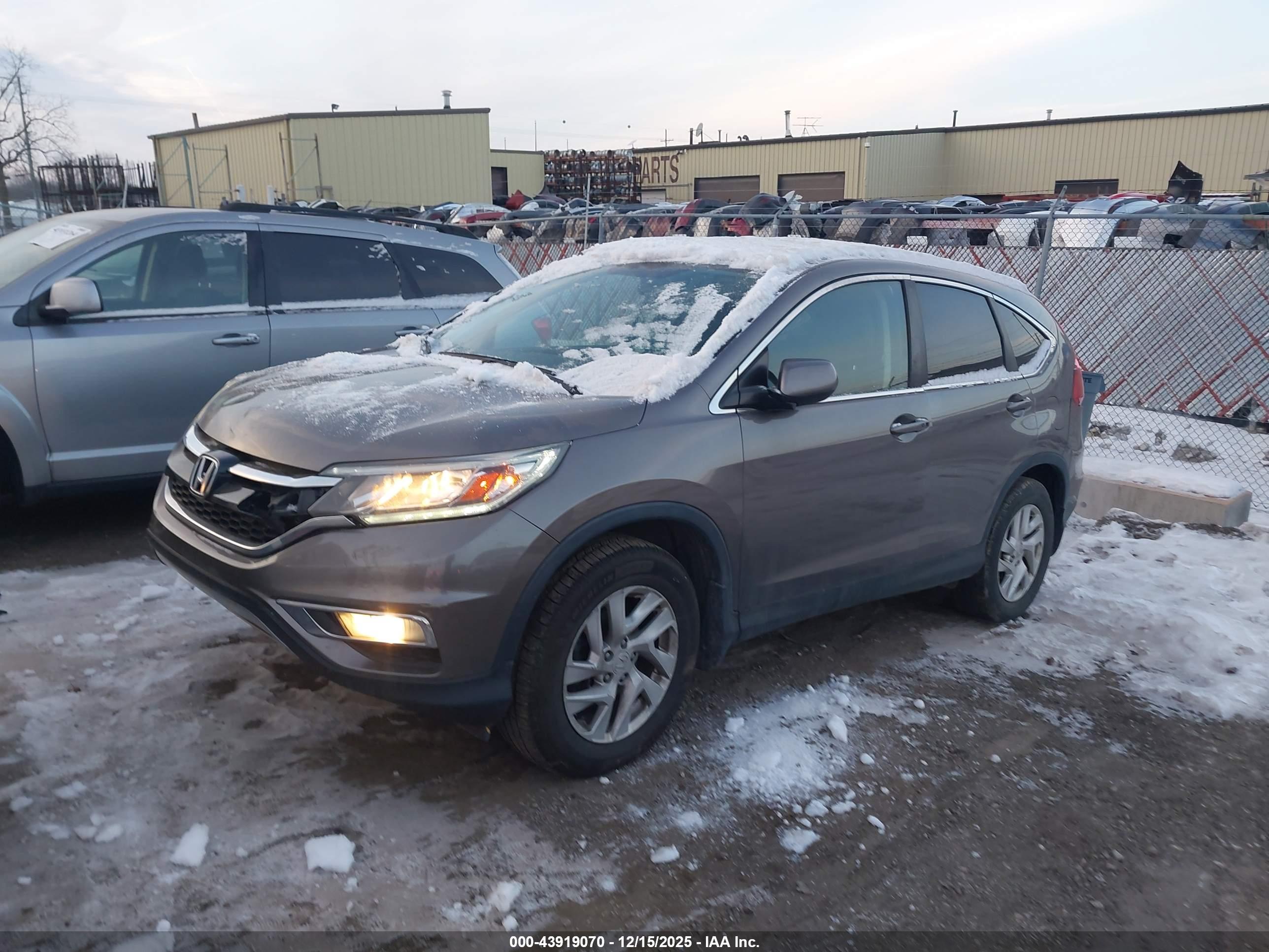 HONDA CR-V image 2