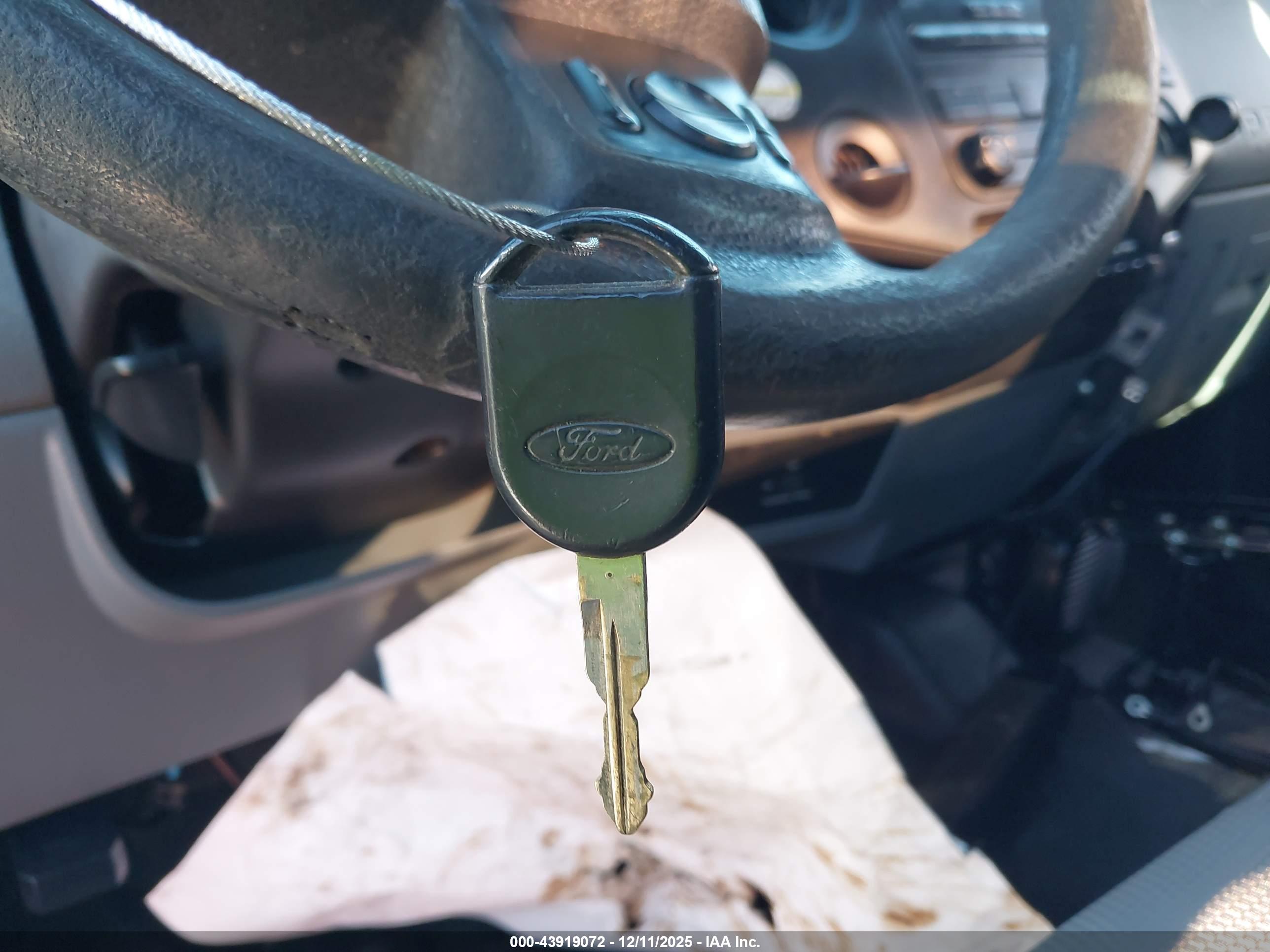 FORD F-250 image 11