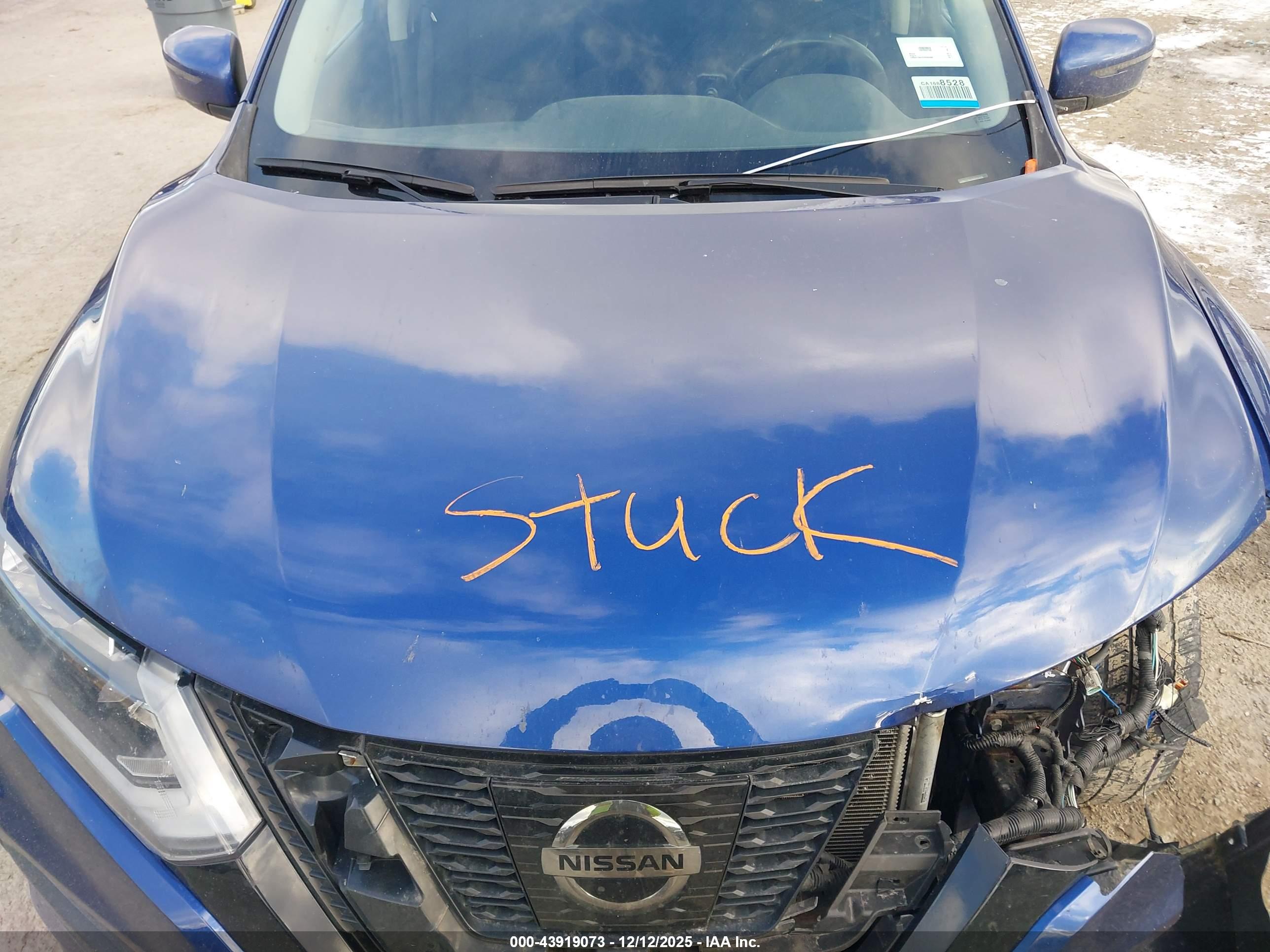 NISSAN ROGUE image 10