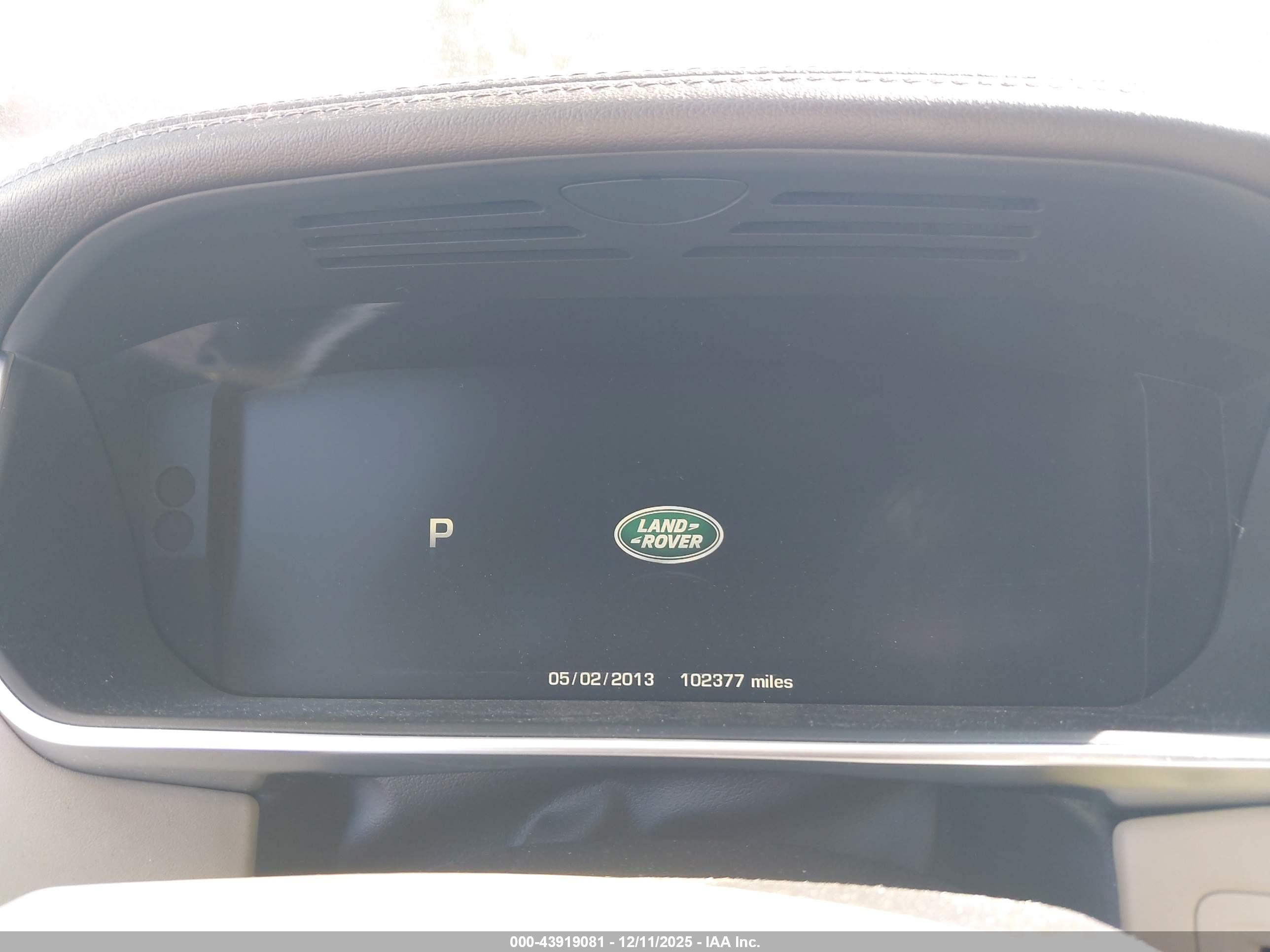 LAND ROVER image 7