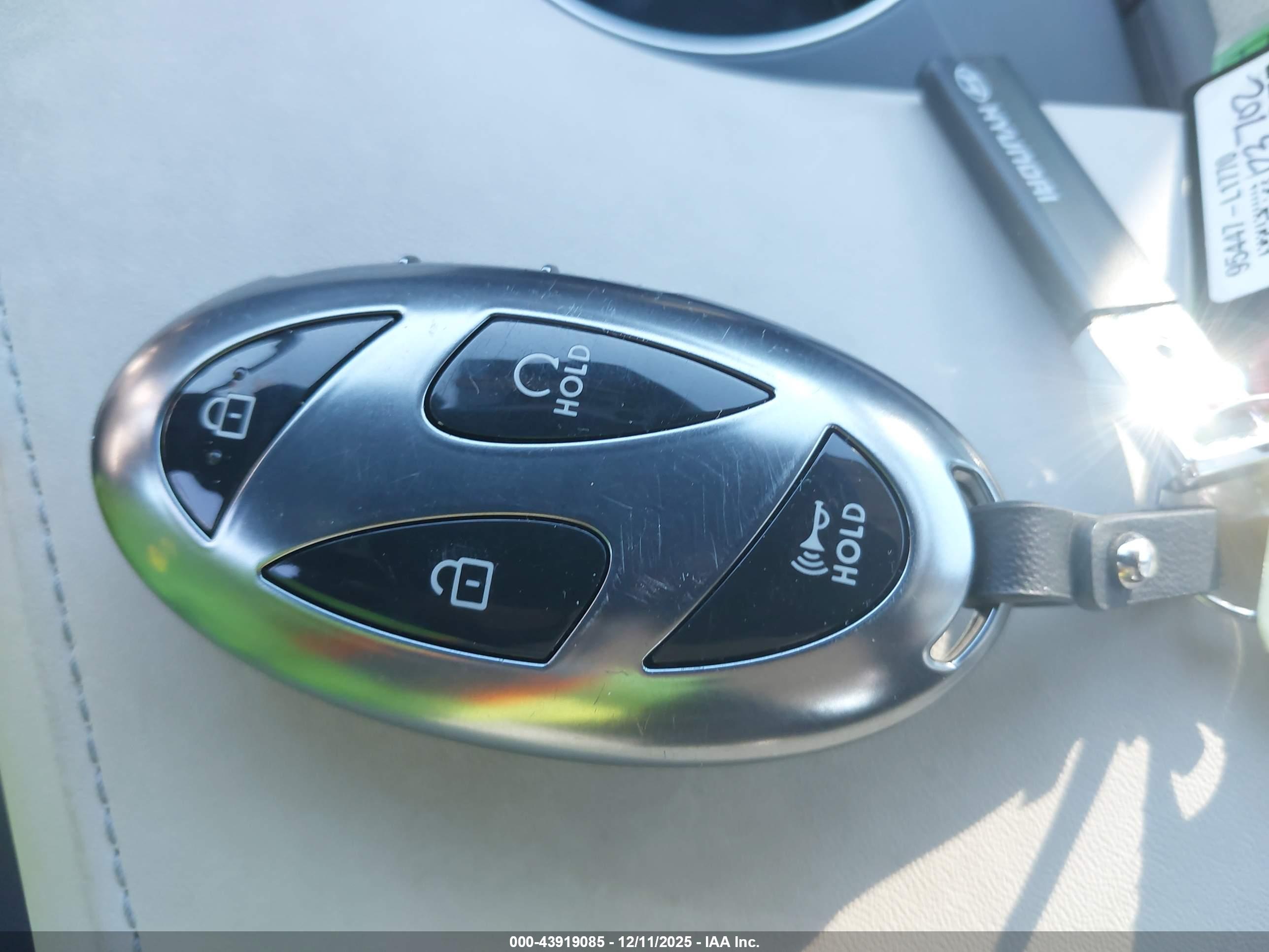 HYUNDAI SONATA image 11