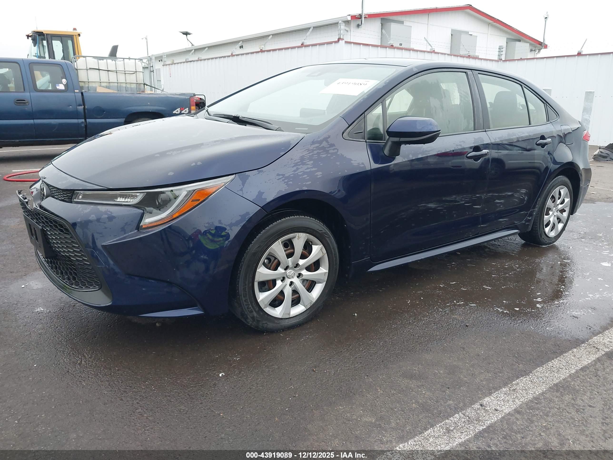 TOYOTA COROLLA image 2