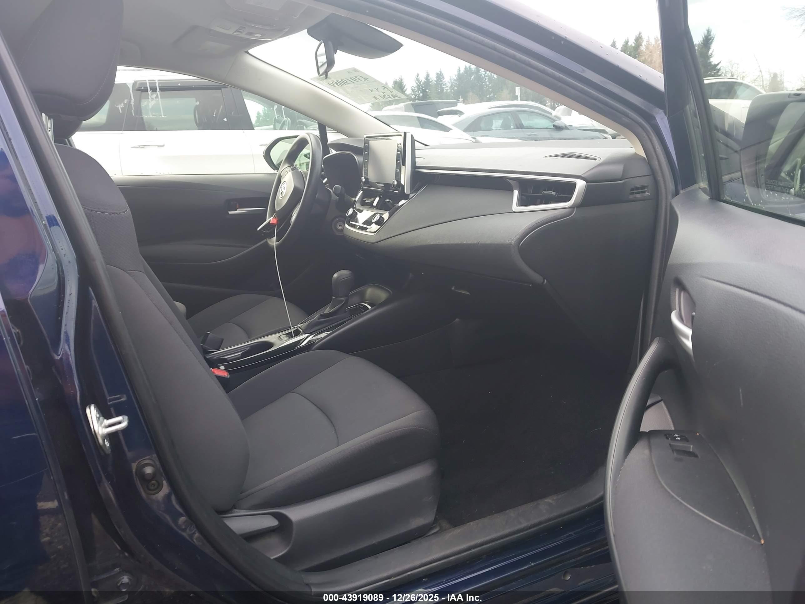 TOYOTA COROLLA image 5