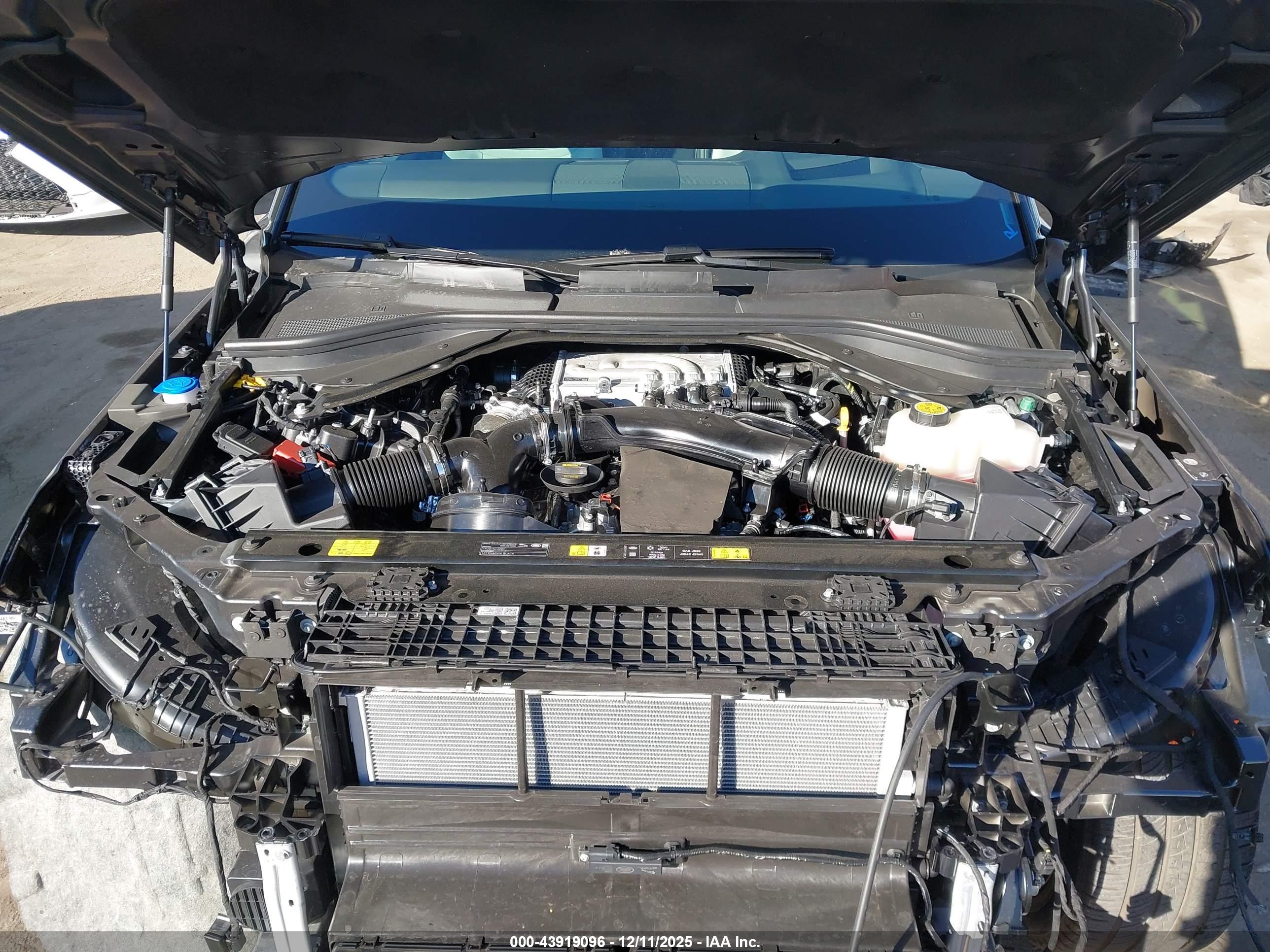 LAND ROVER image 10