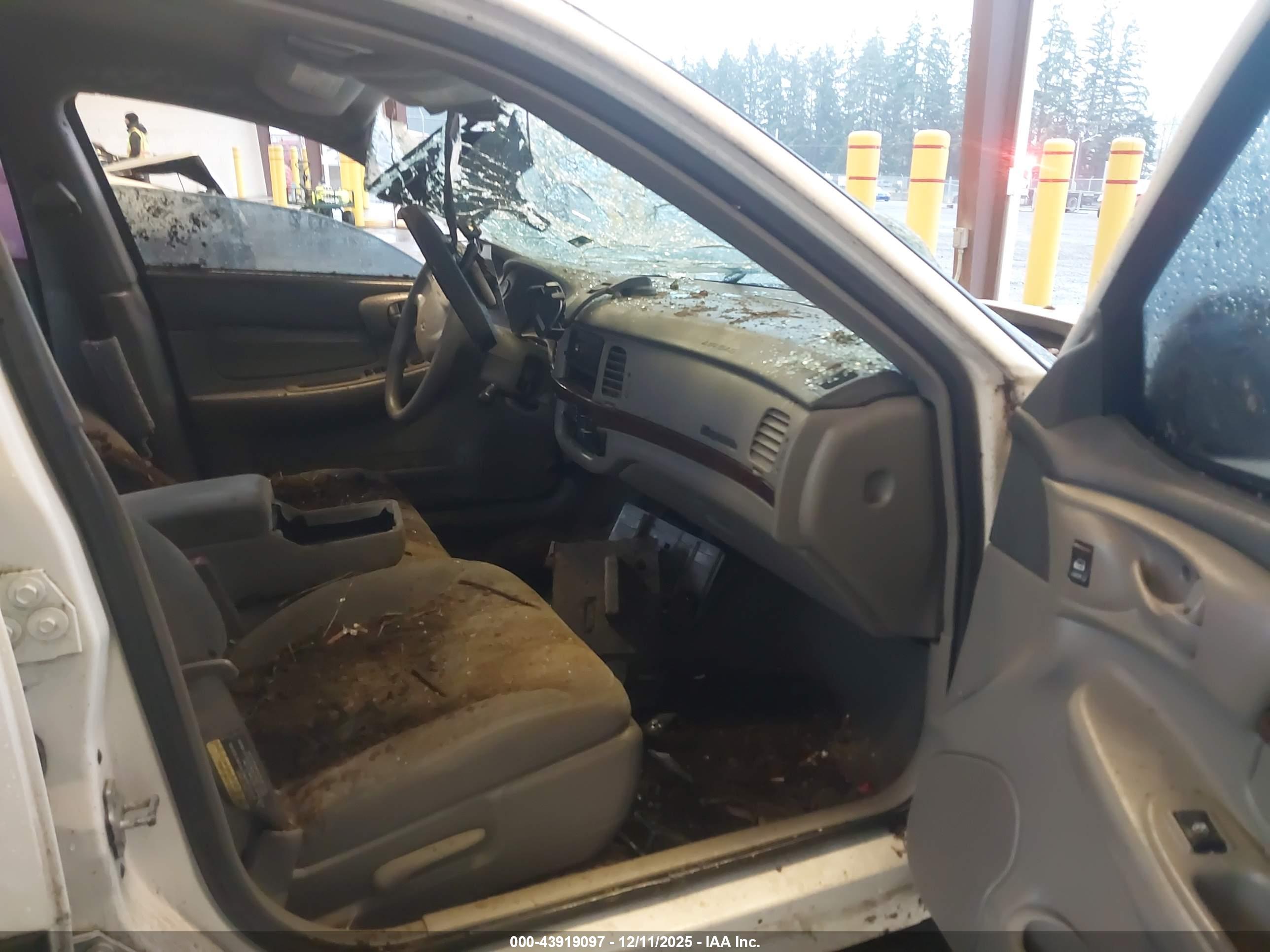 CHEVROLET IMPALA image 5