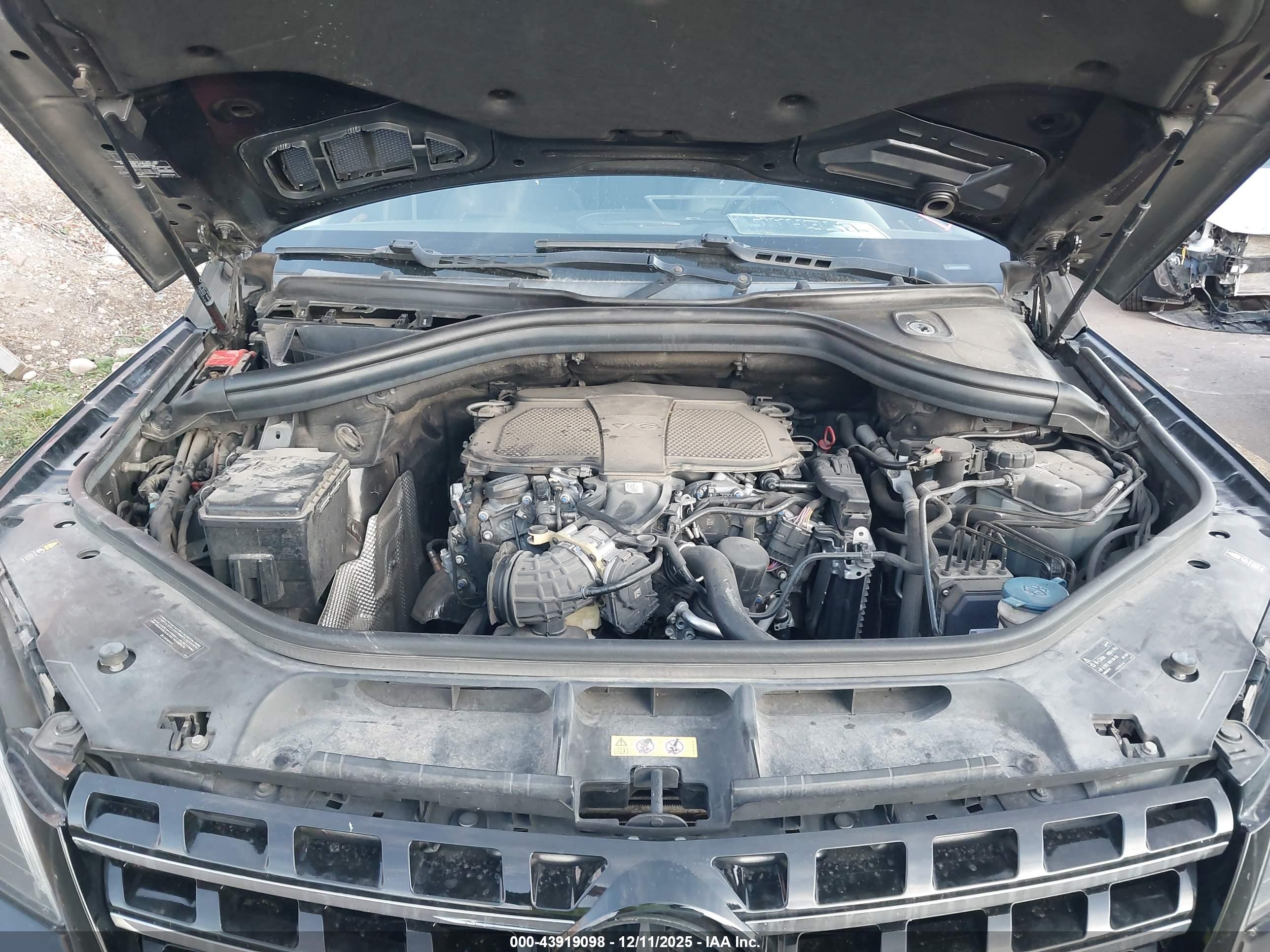 MERCEDES-BENZ ML image 10