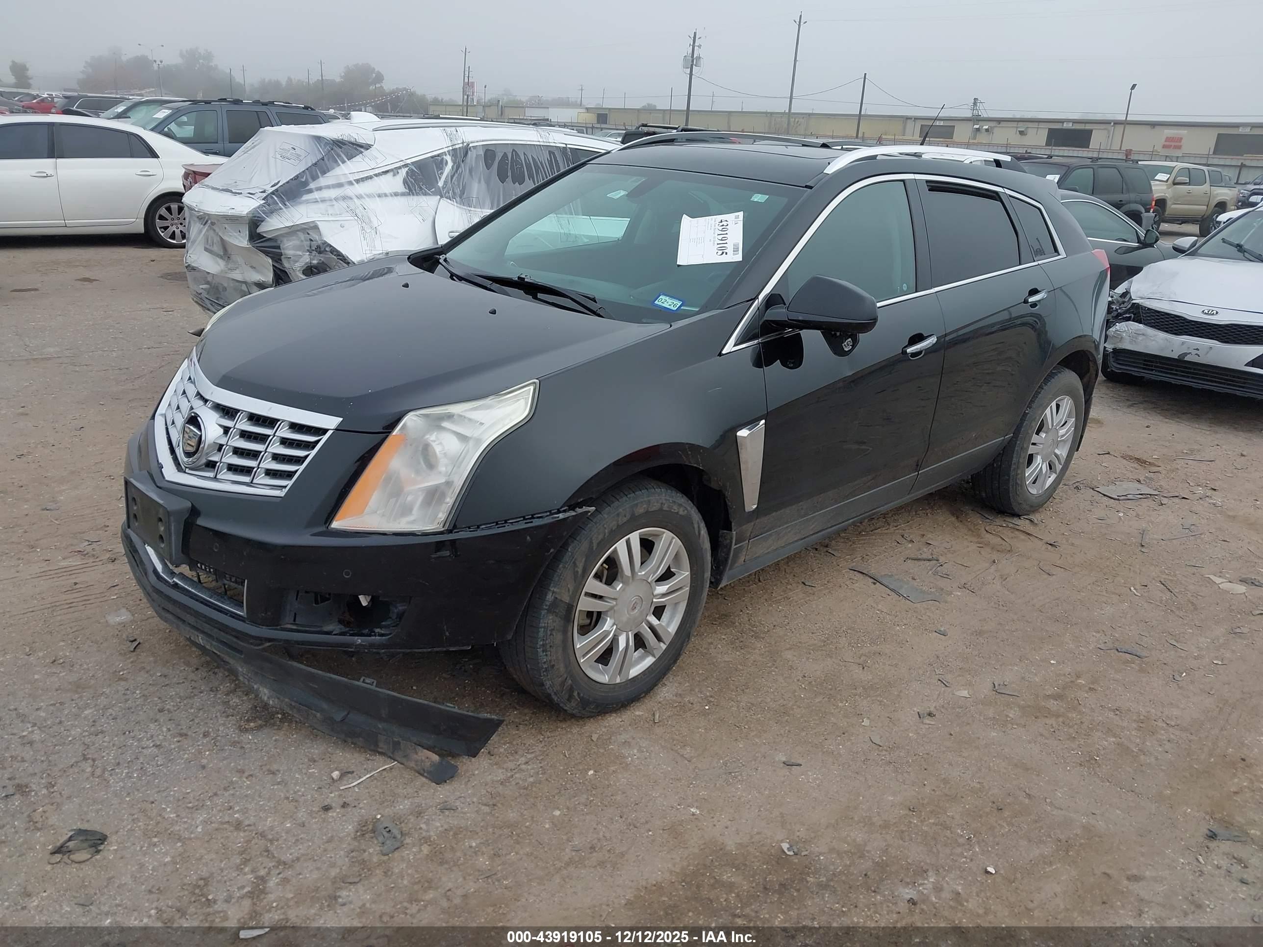 CADILLAC SRX image 2