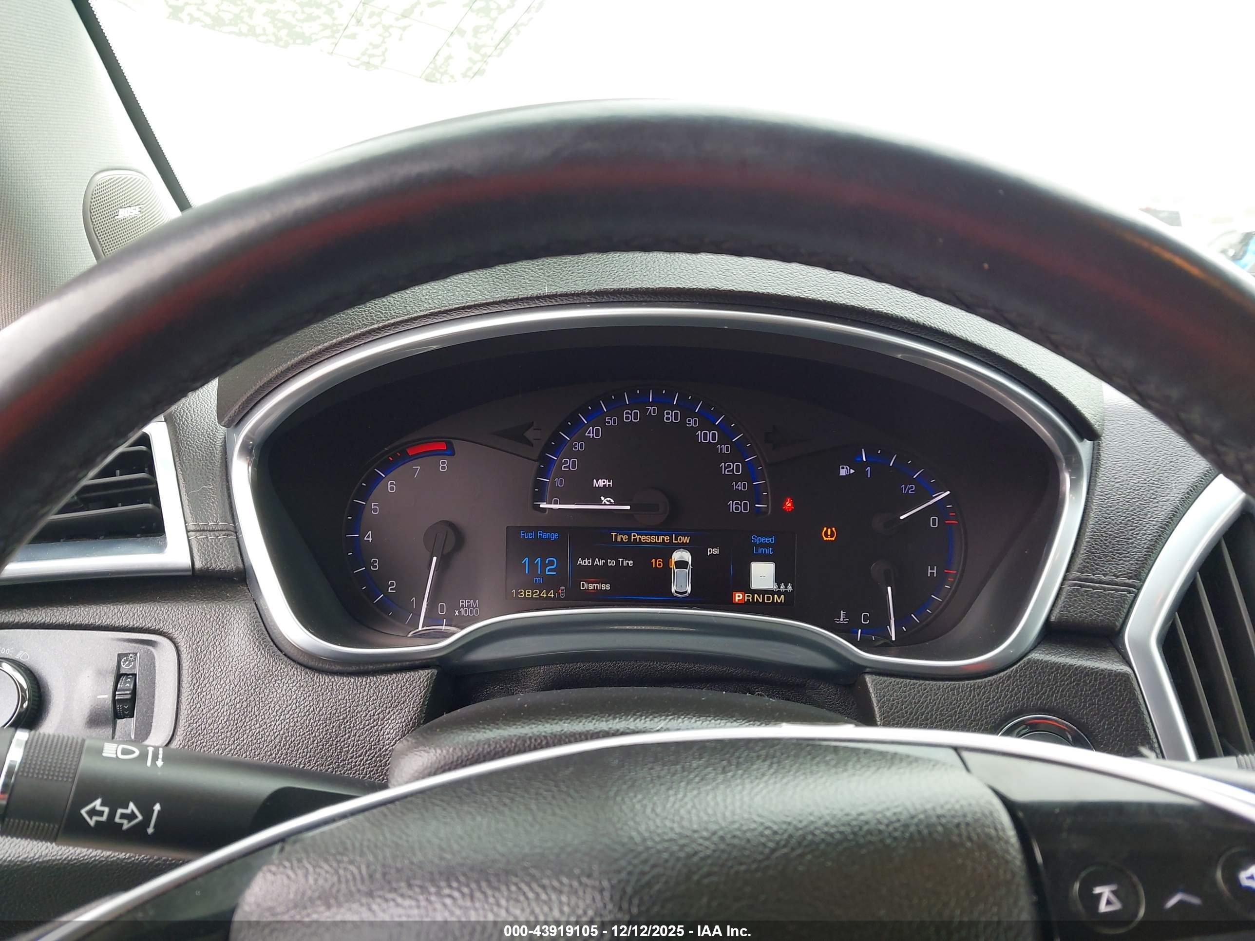 CADILLAC SRX image 7