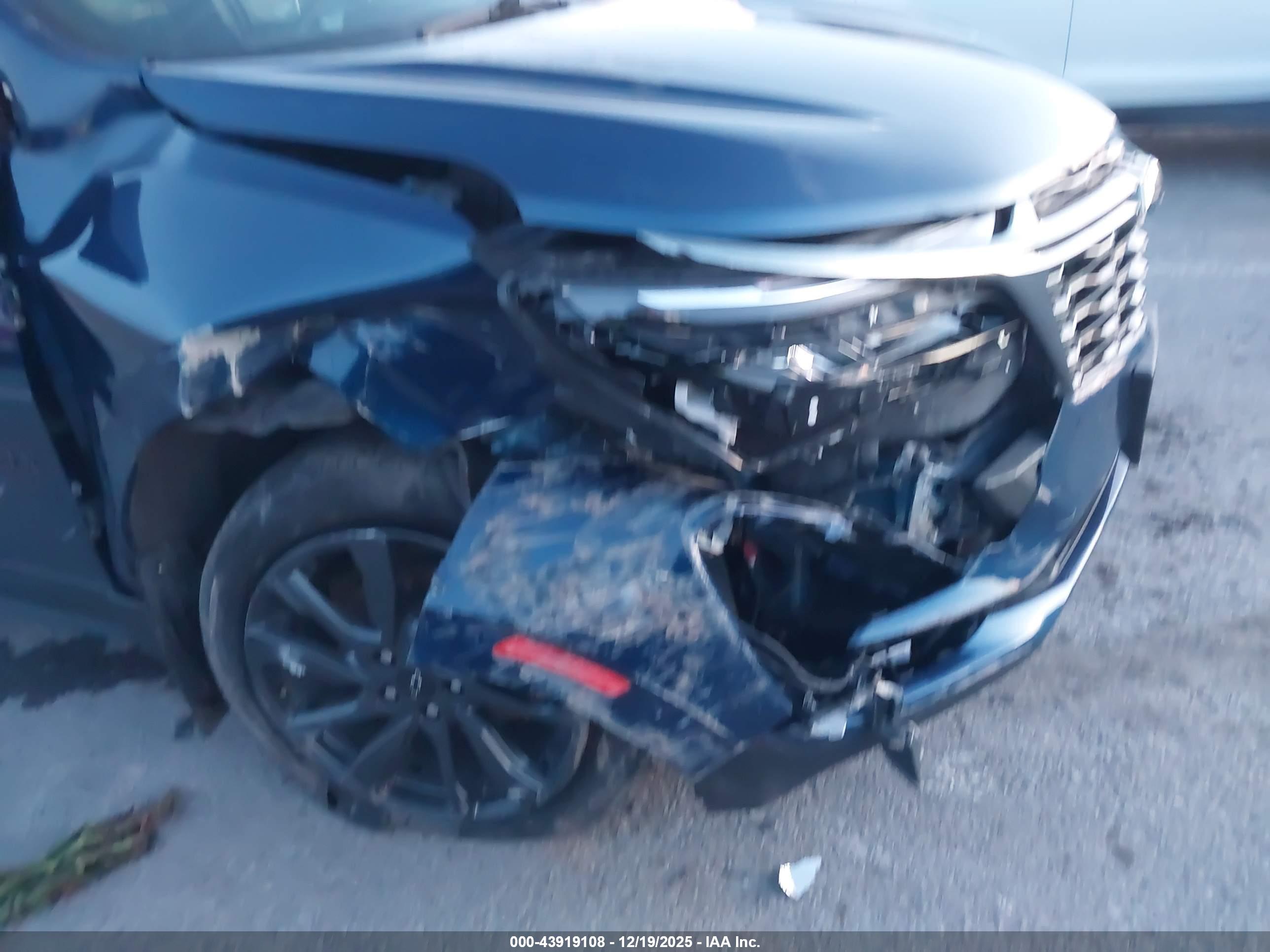 CHEVROLET EQUINOX image 6