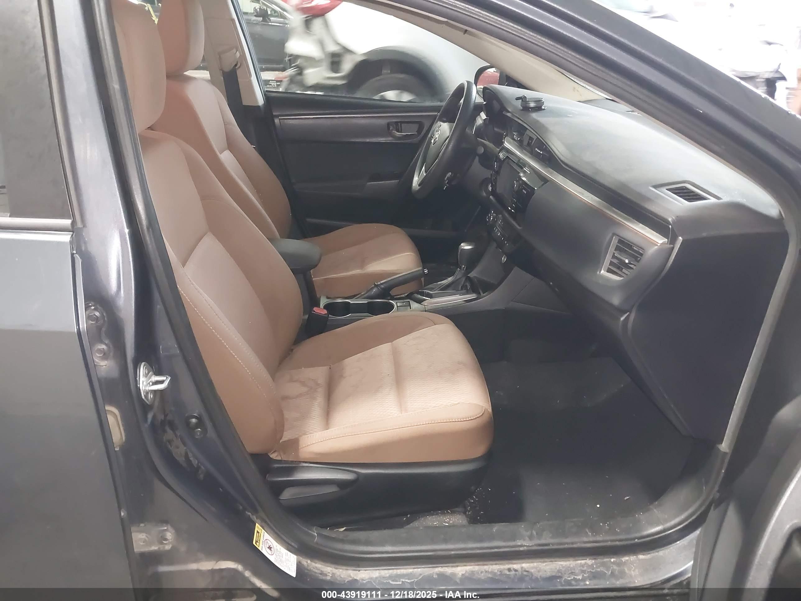 TOYOTA COROLLA image 5