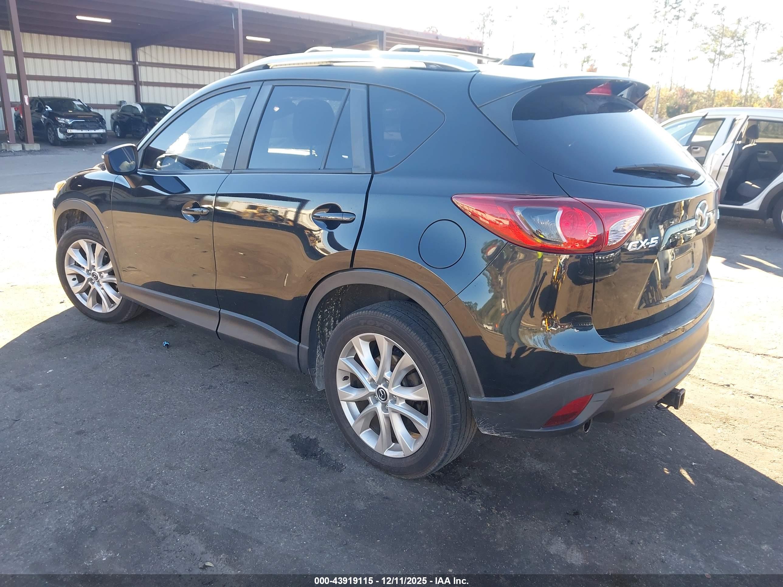 MAZDA CX-5 image 3